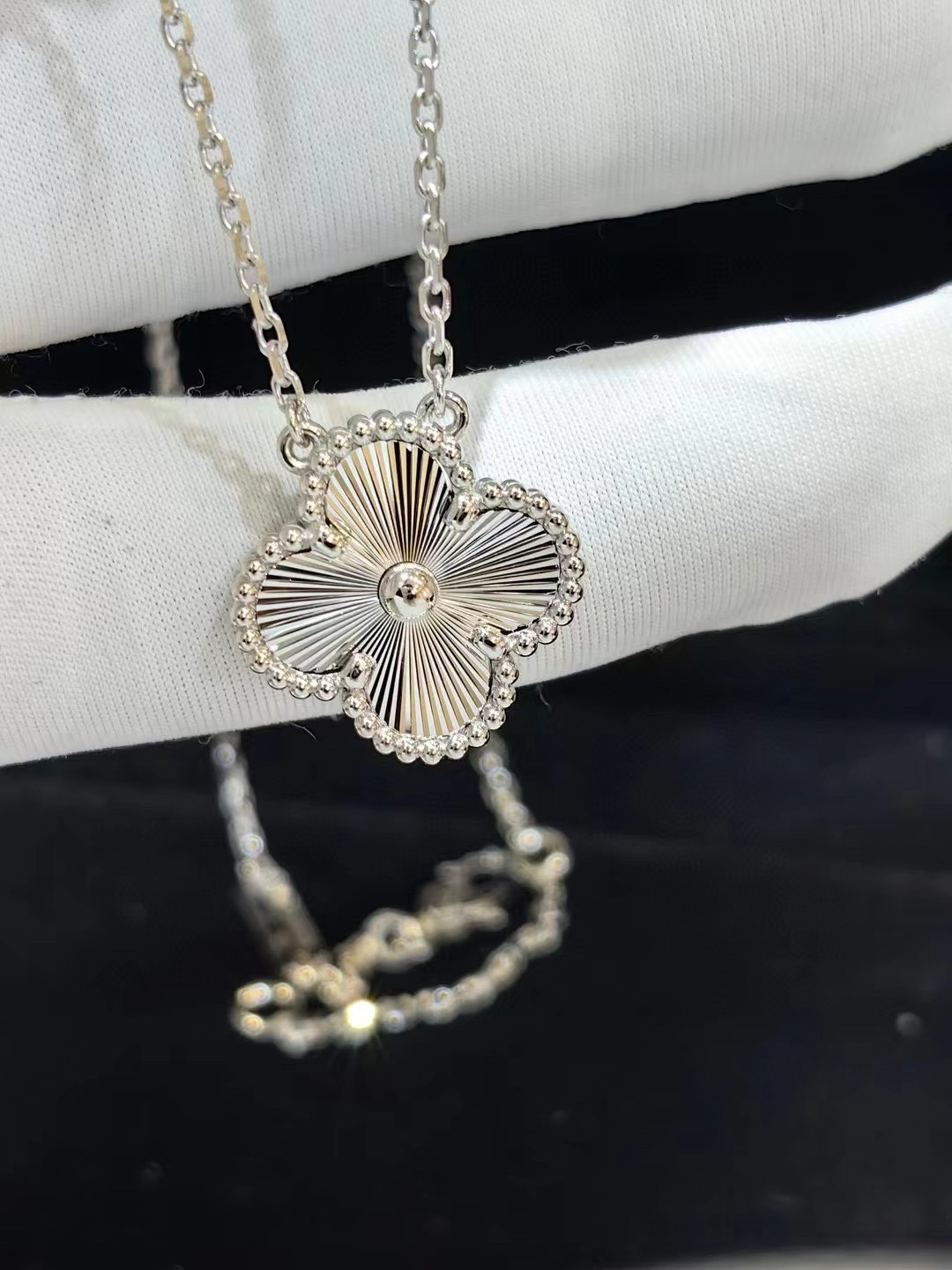 반클리프 Van Cleef & Arpels 빈티지 알함브라 Vintage Alhambra 목걸이