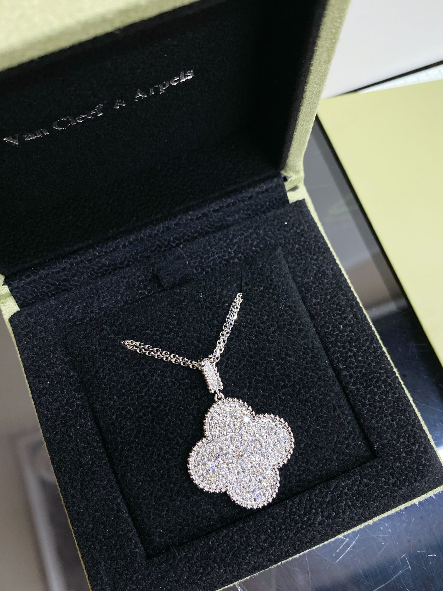 반클리프 Van Cleef & Arpels 빈티지 알함브라 Vintage Alhambra 목걸이