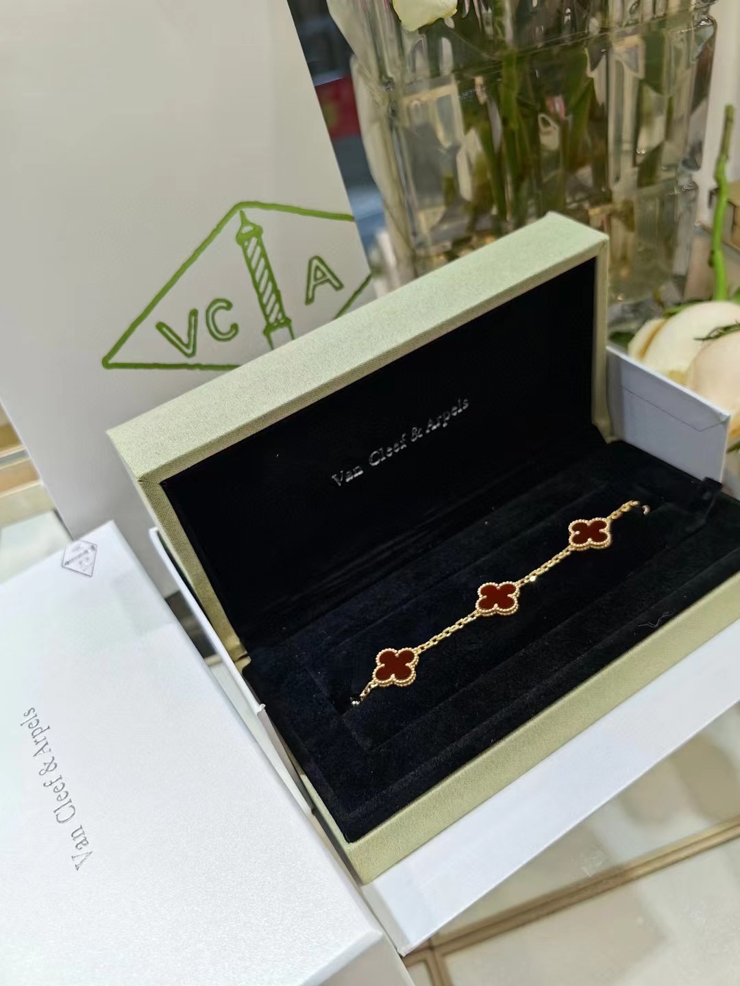 반클리프 Van Cleef & Arpels 팔찌