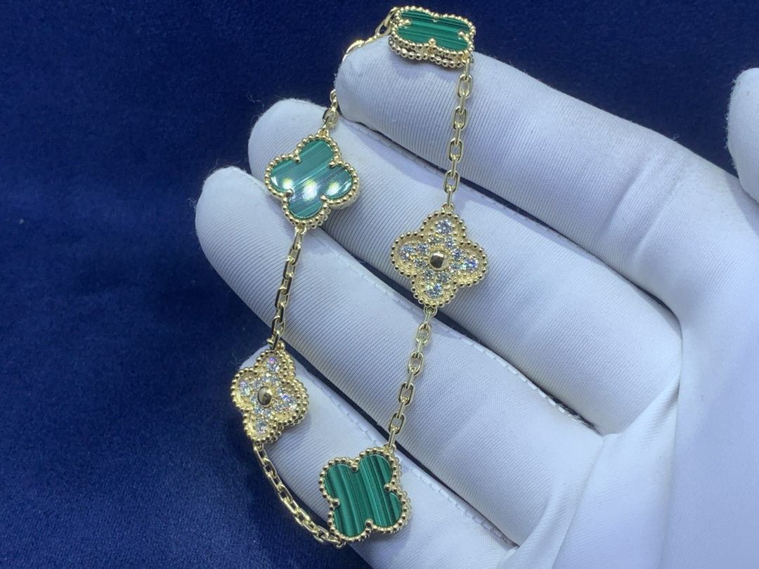 반클리프 Van Cleef & Arpels 팔찌