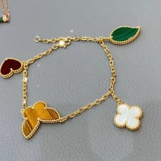 반클리프 Van Cleef & Arpels 팔찌