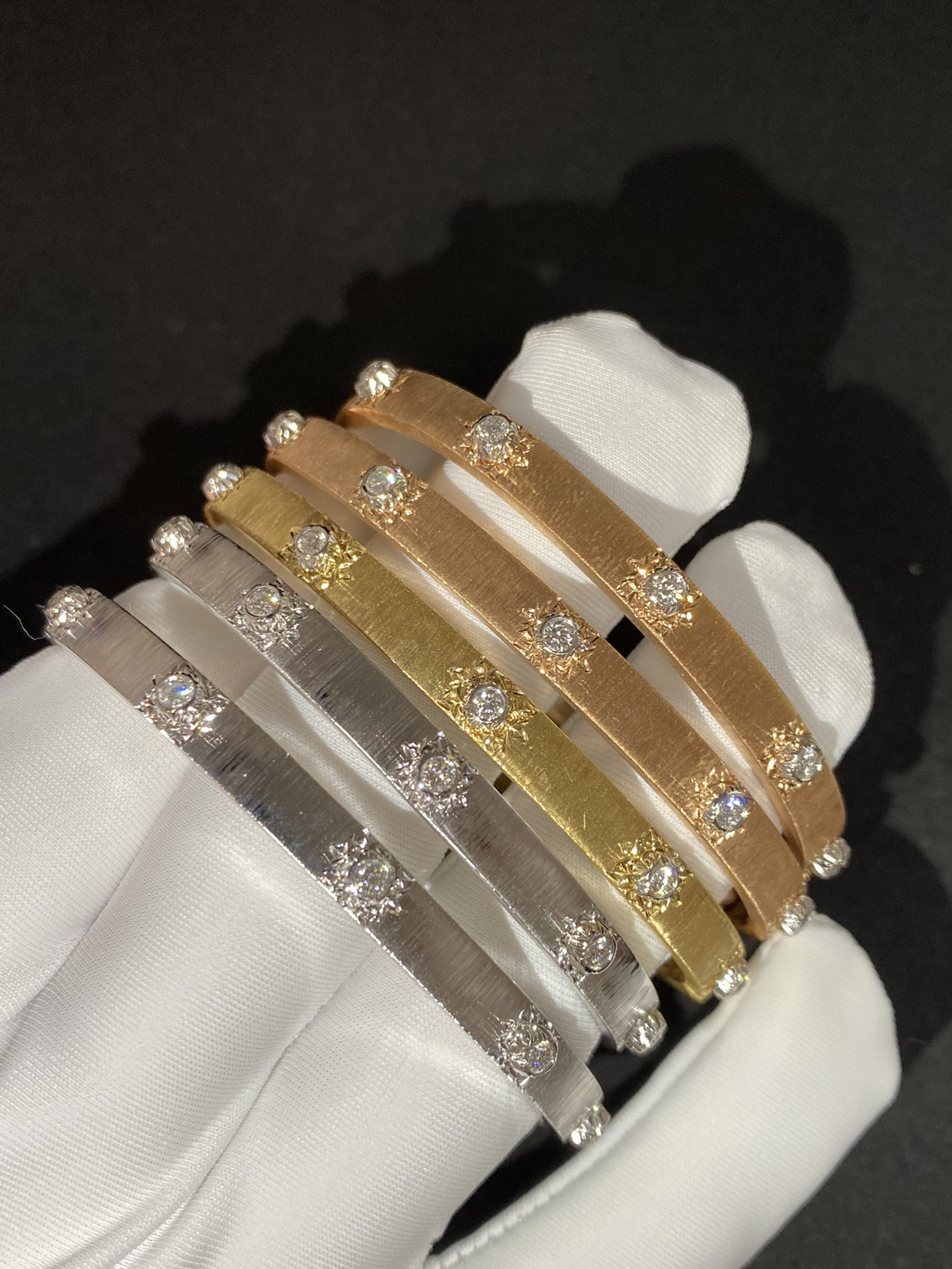 부첼라티 Buccellati 팔찌