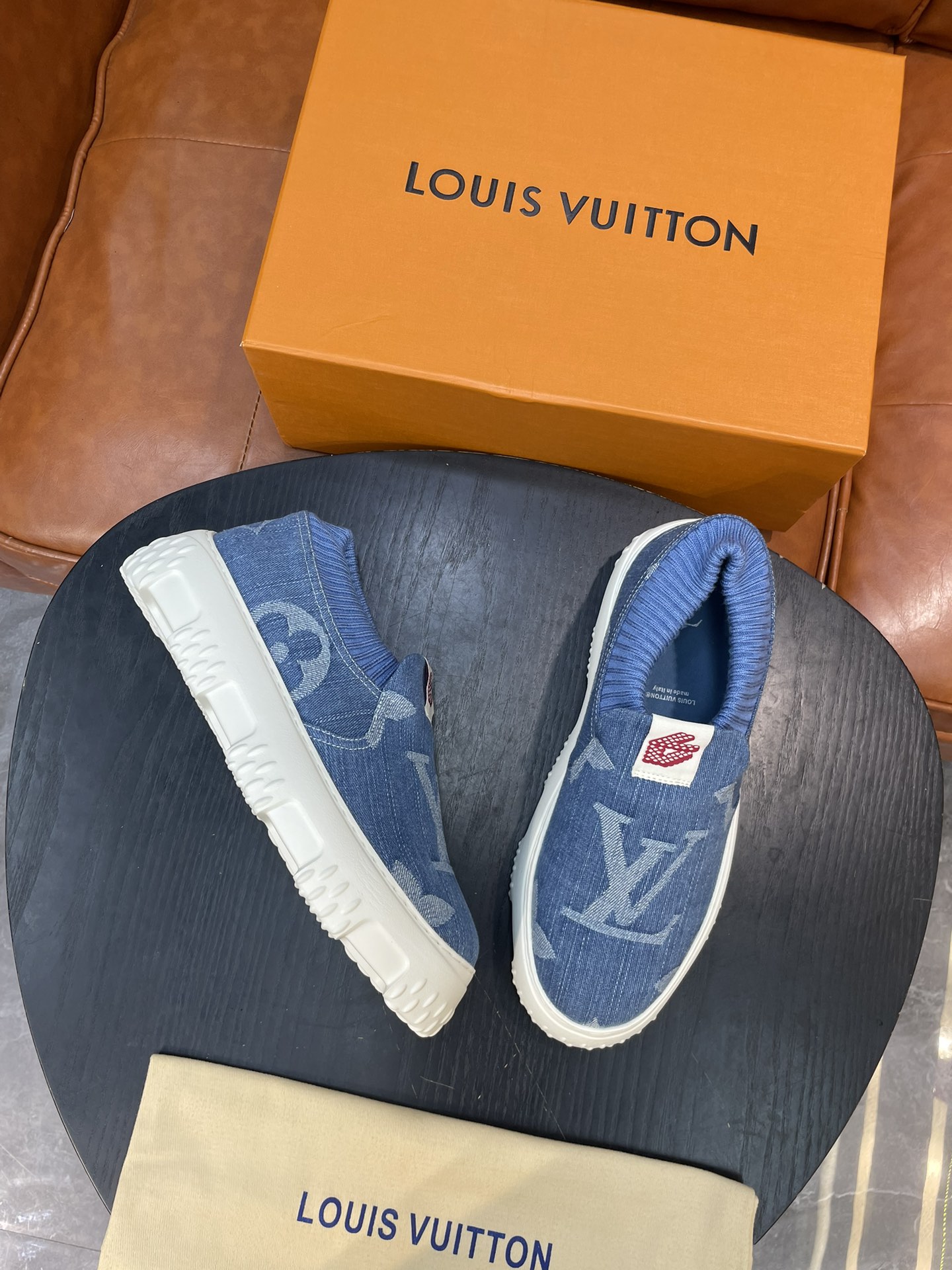 루이비통 Louis Vuitton 스니커즈