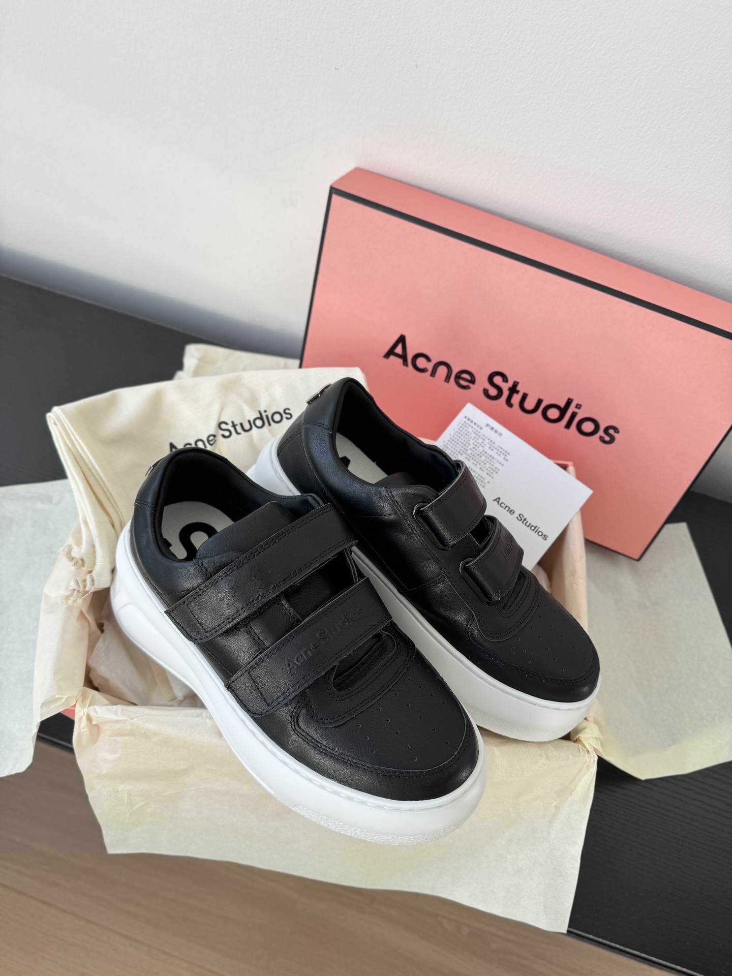 acne studios 스니커즈