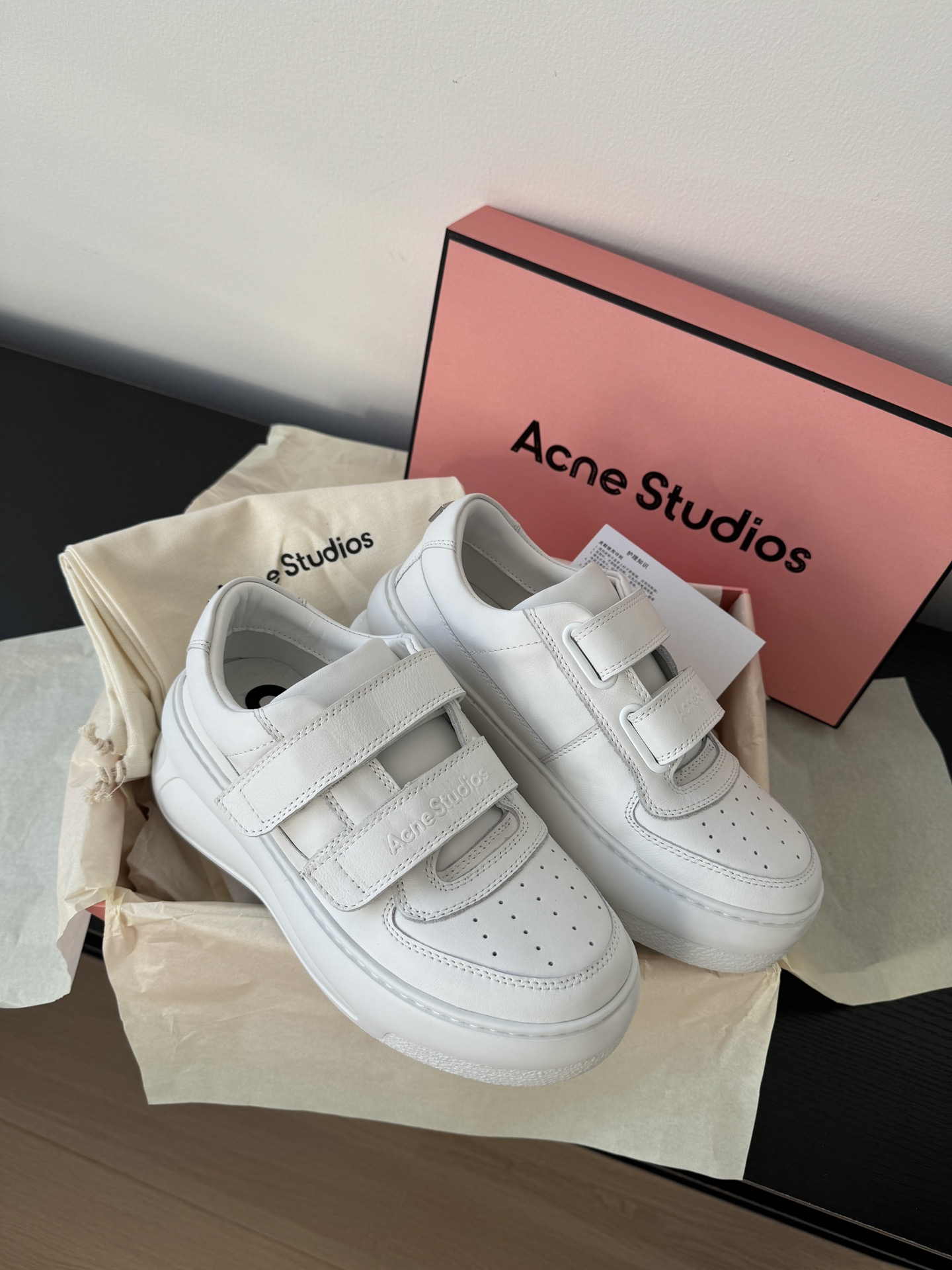 acne studios 스니커즈