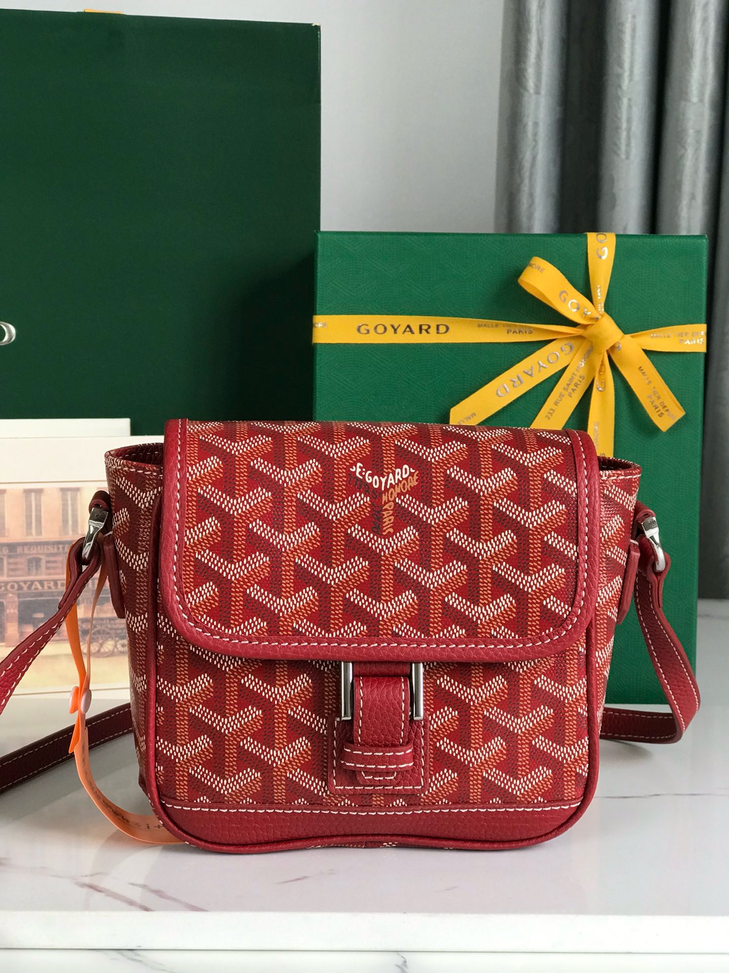 고야드 Goyard Grand Bleu PM 크로스 백 16CM
