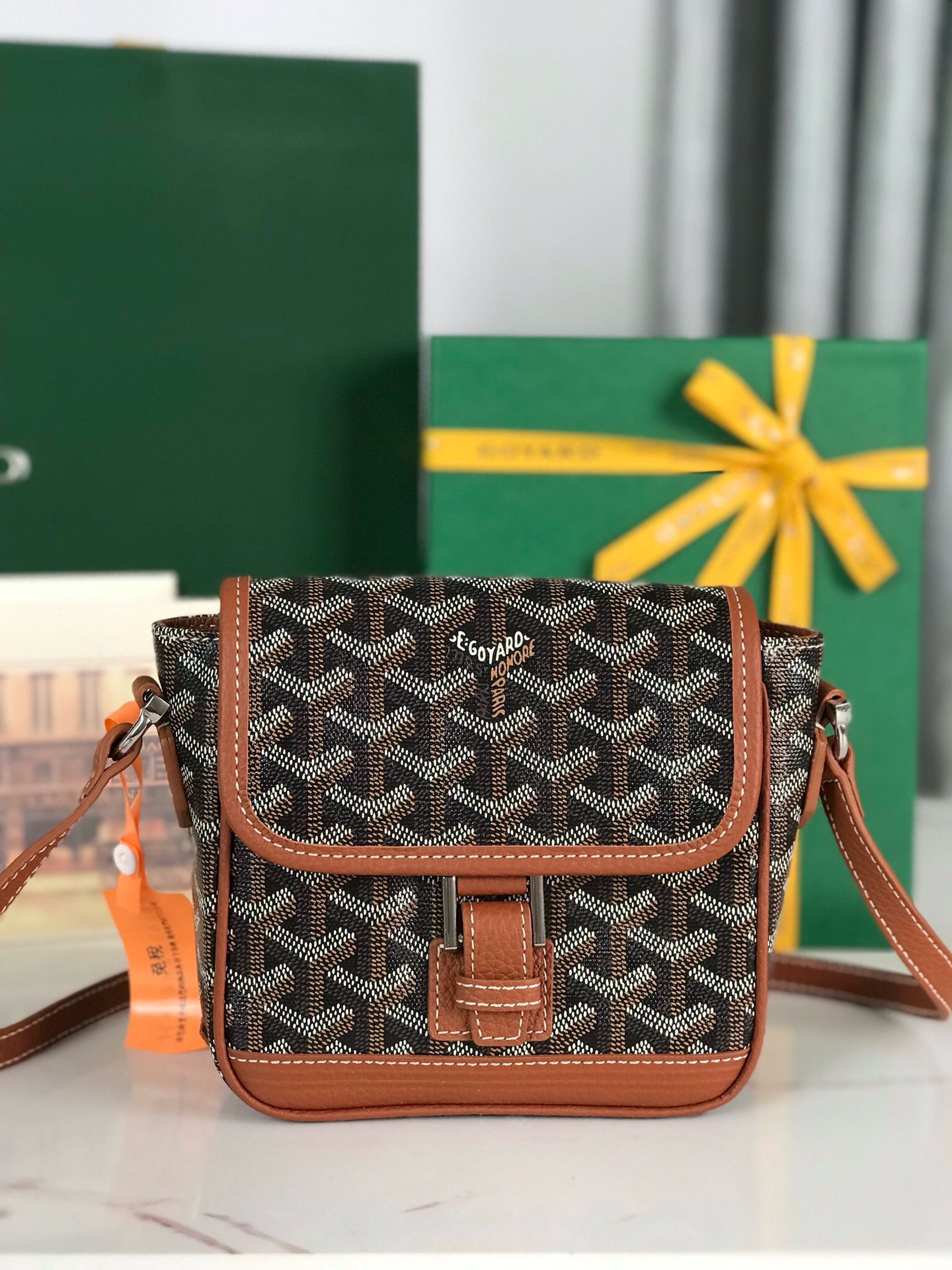 고야드 Goyard Grand Bleu PM 크로스 백 16CM
