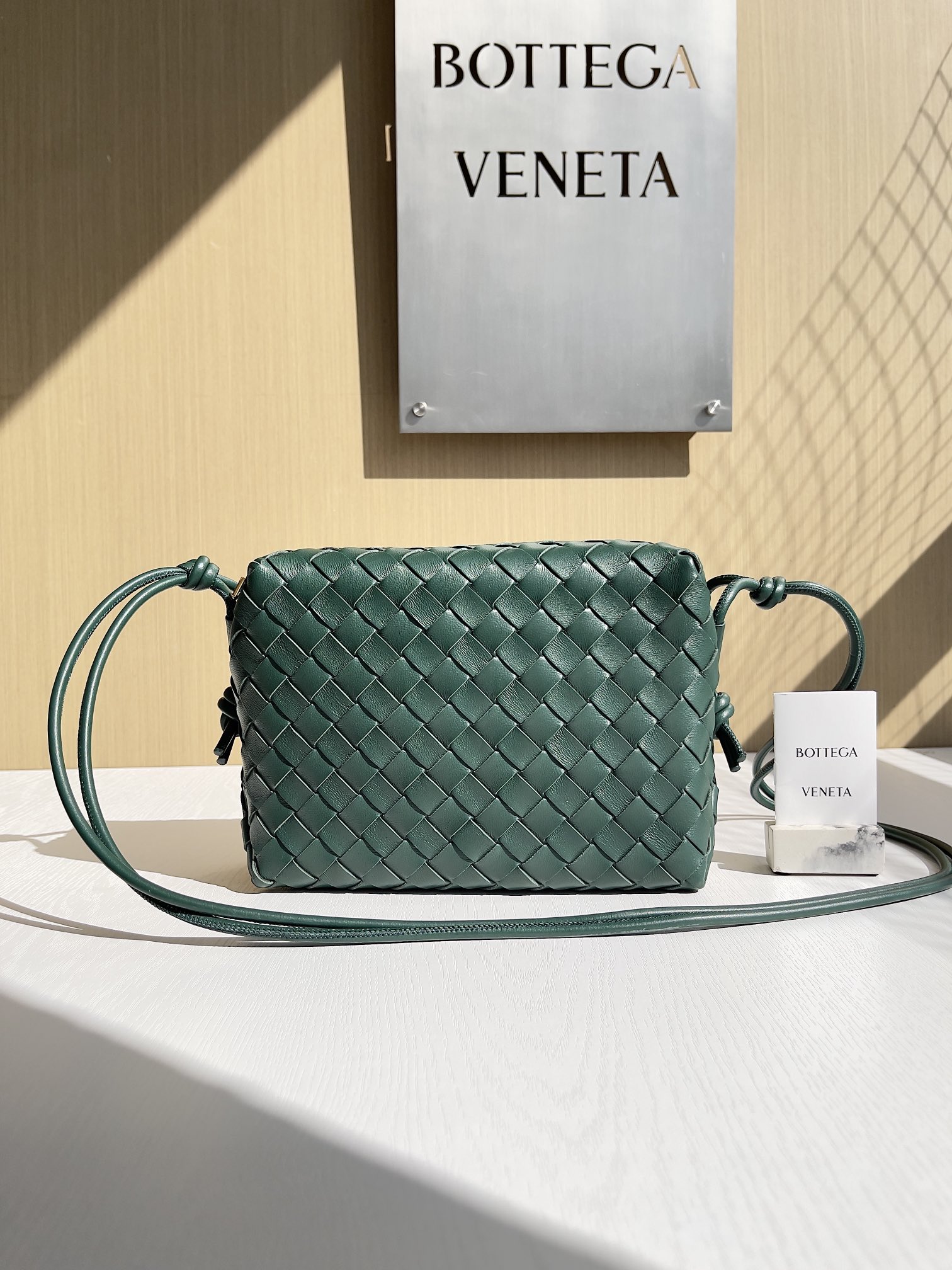 보테가 베네타 Bottega Veneta 크로스 백 680255