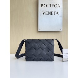 보테가 베네타 Bottega Veneta Diago 크로스 백 795637