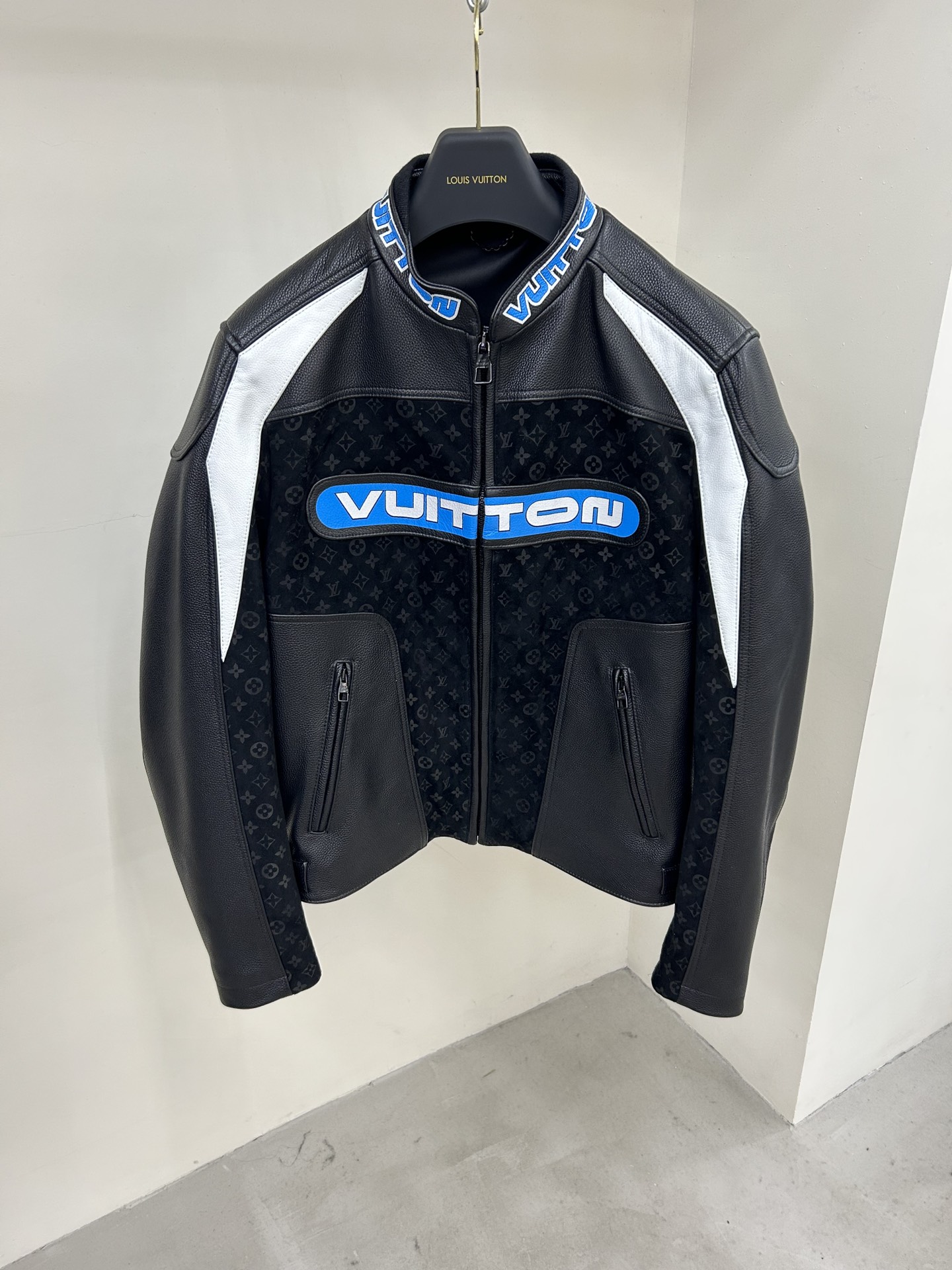 루이비통 Louis Vuitton 레더 재킷