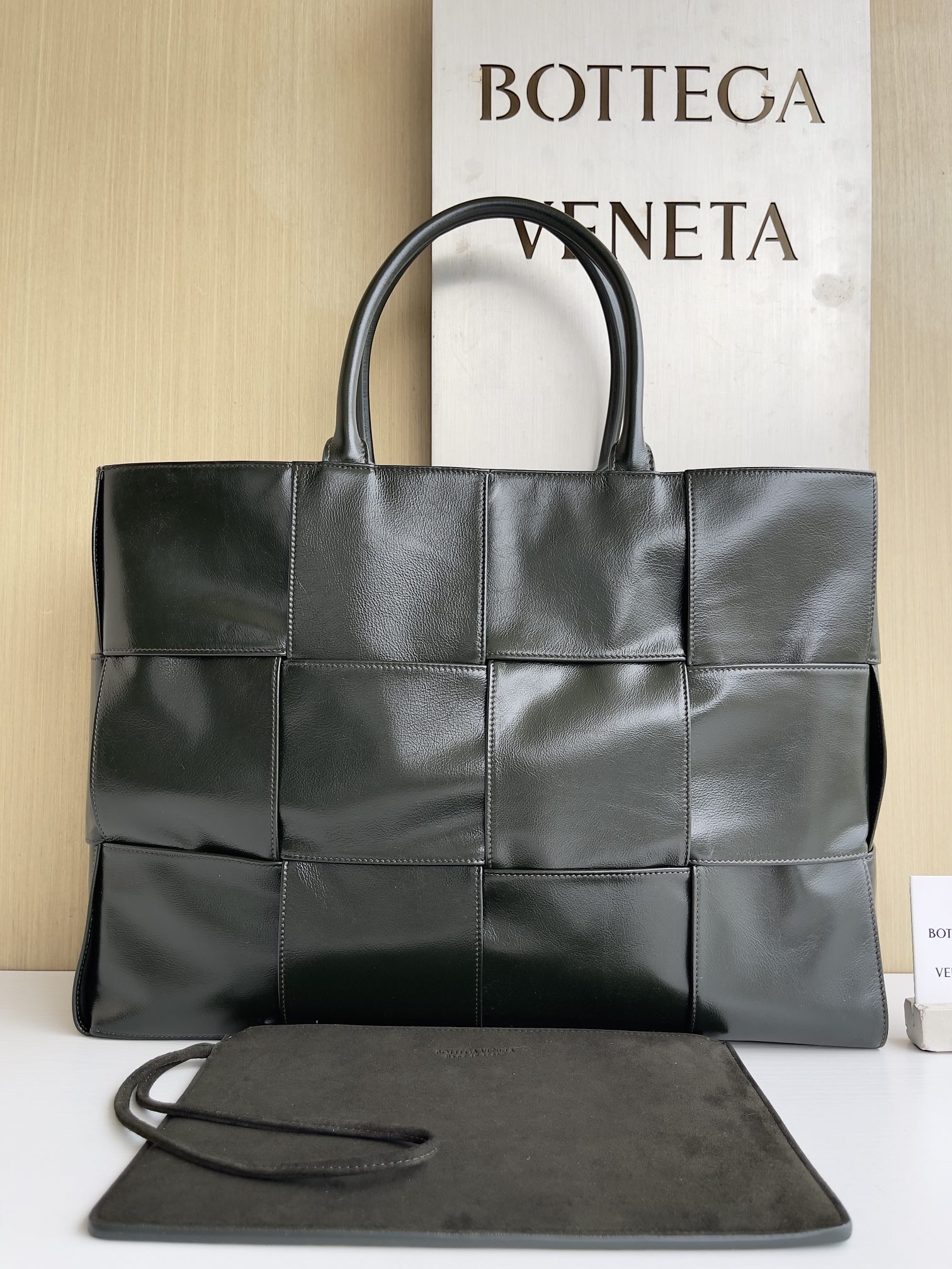 보테가베네타 Bottega Veneta arco Tote 토트 백 680165