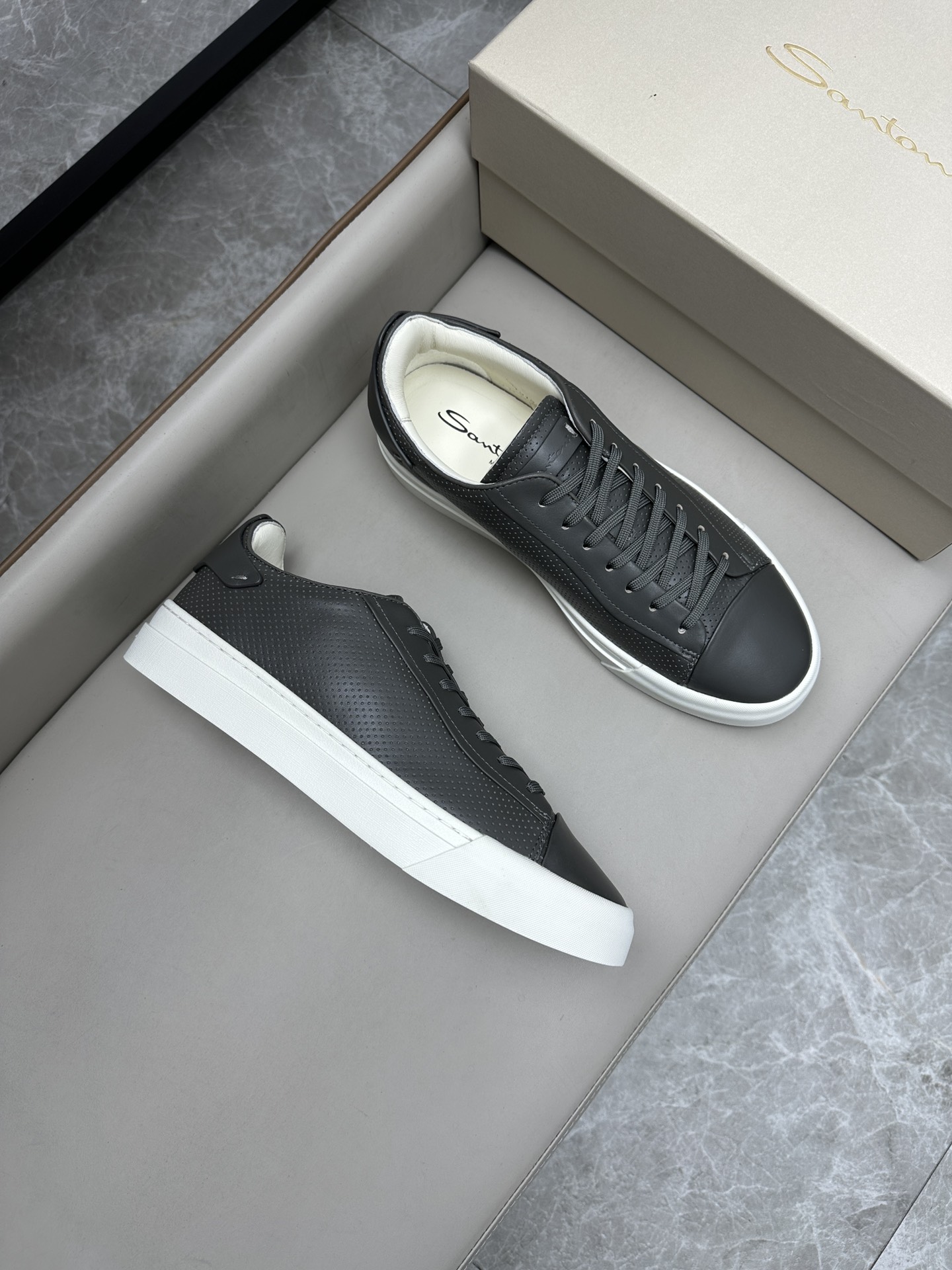 santoni 스니커즈