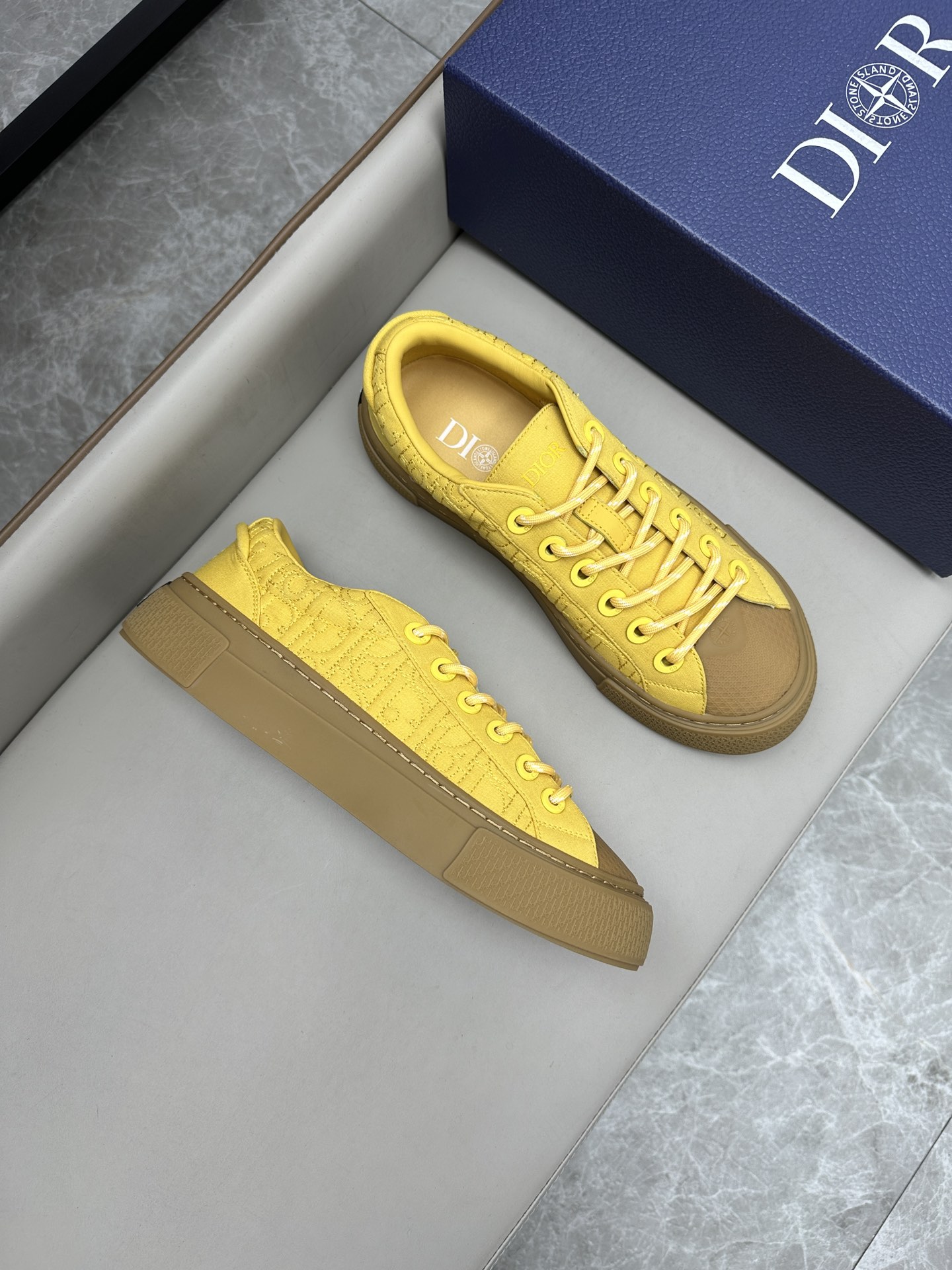 프라다 Prada 스니커즈