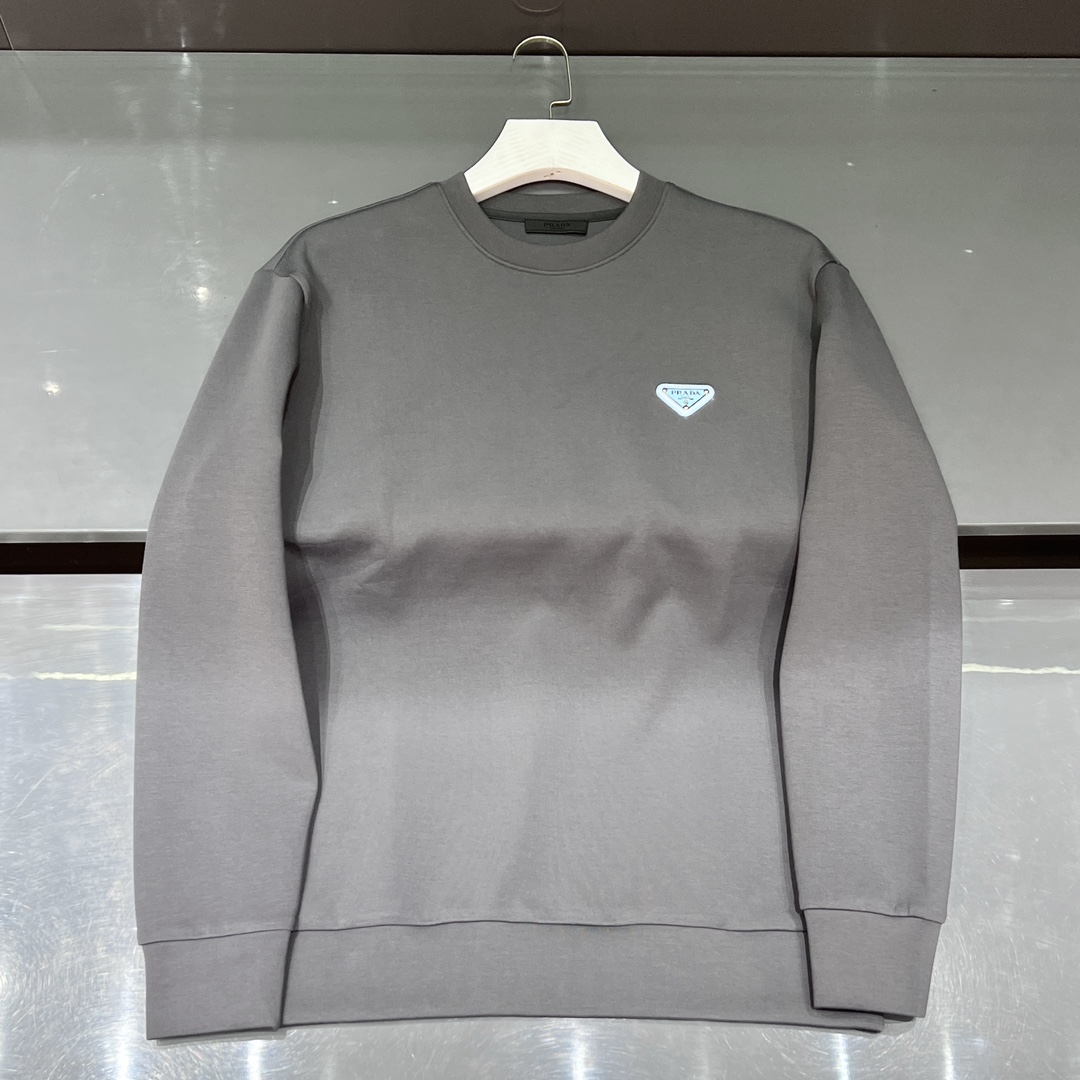 프라다 Prada 라운드 맨투맨