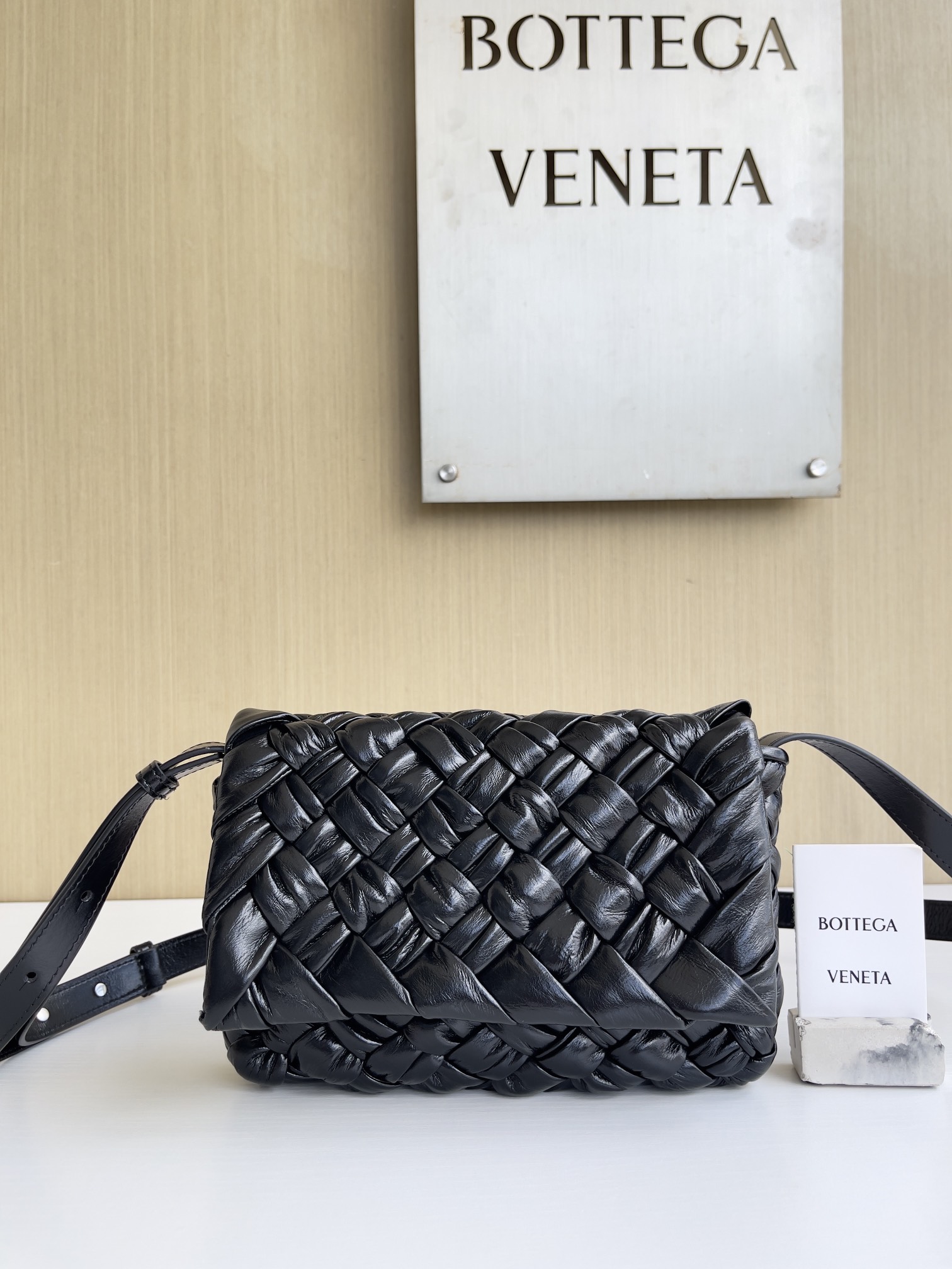 보테가베네타 Bottega Veneta Rumple Messenger 숄더백  787113