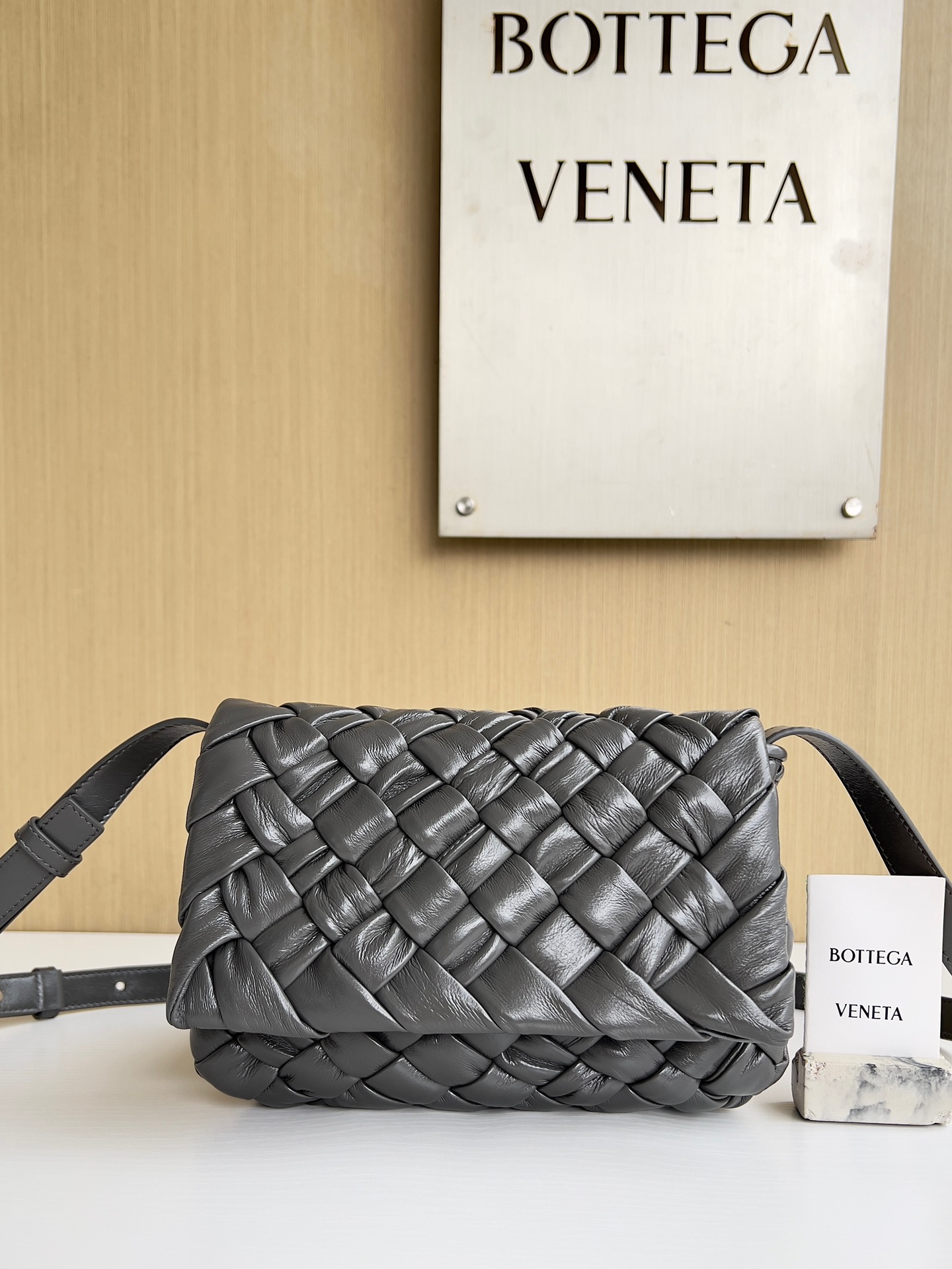 보테가베네타 Bottega Veneta Rumple Messenger 숄더백  787113