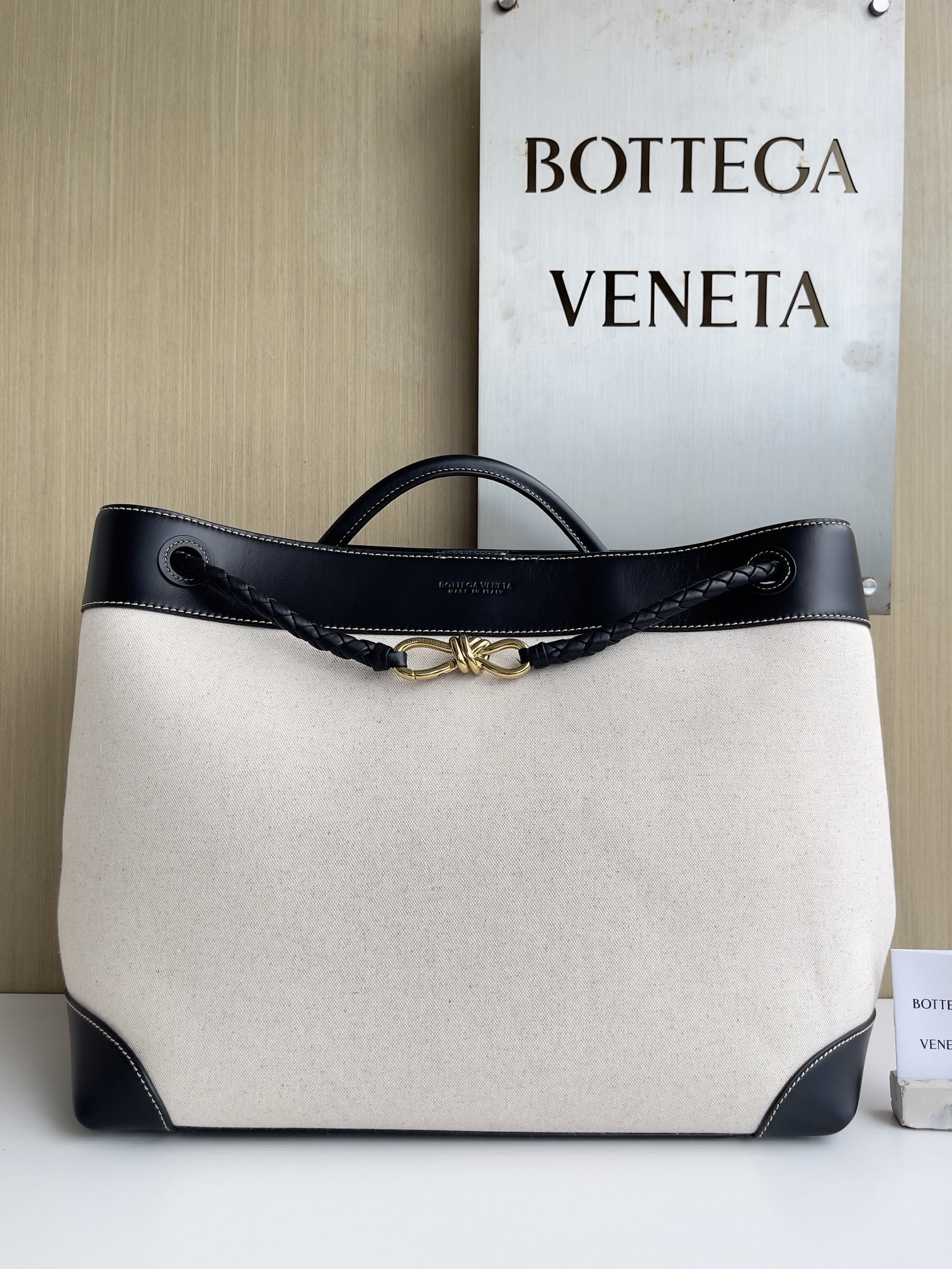 보테가베네타 Bottega Veneta Andiamo 토트 백 786194