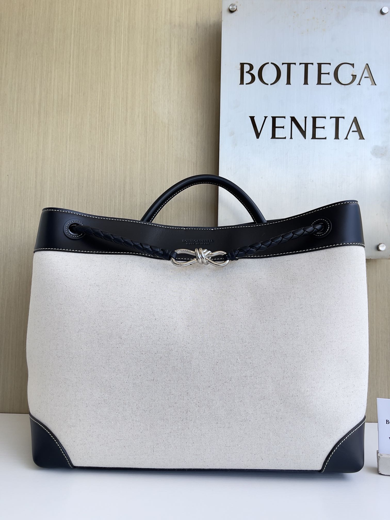 보테가베네타 Bottega Veneta Andiamo 토트 백 786194