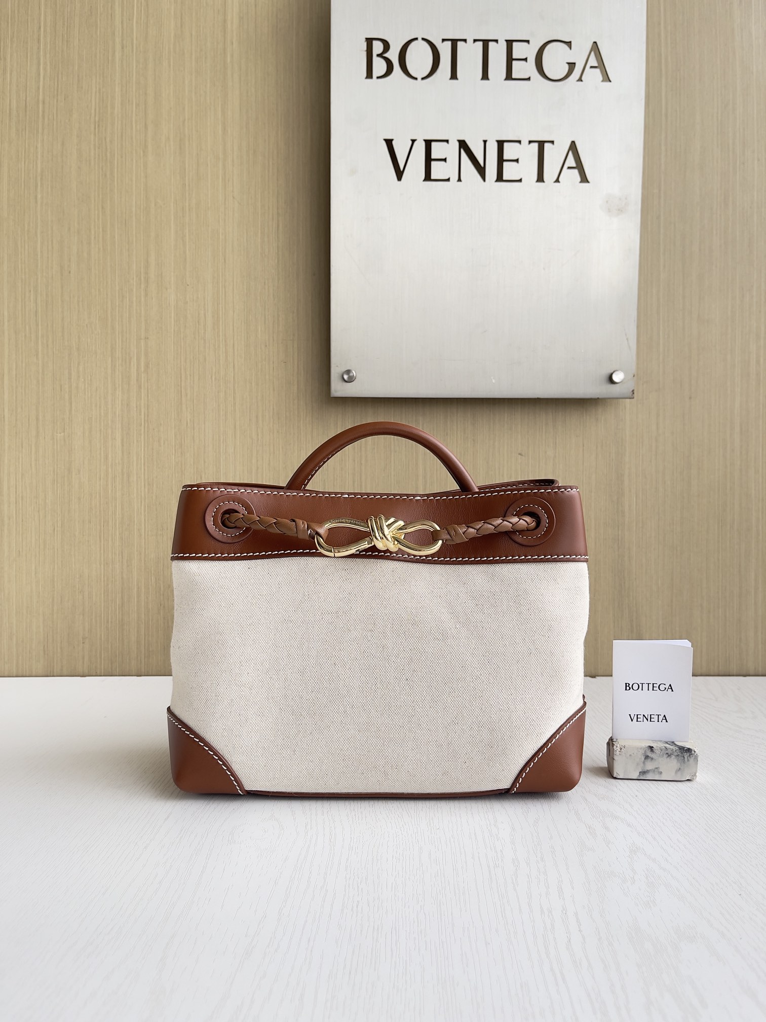 보테가베네타 Bottega Veneta Andiamo 토트 백 791594