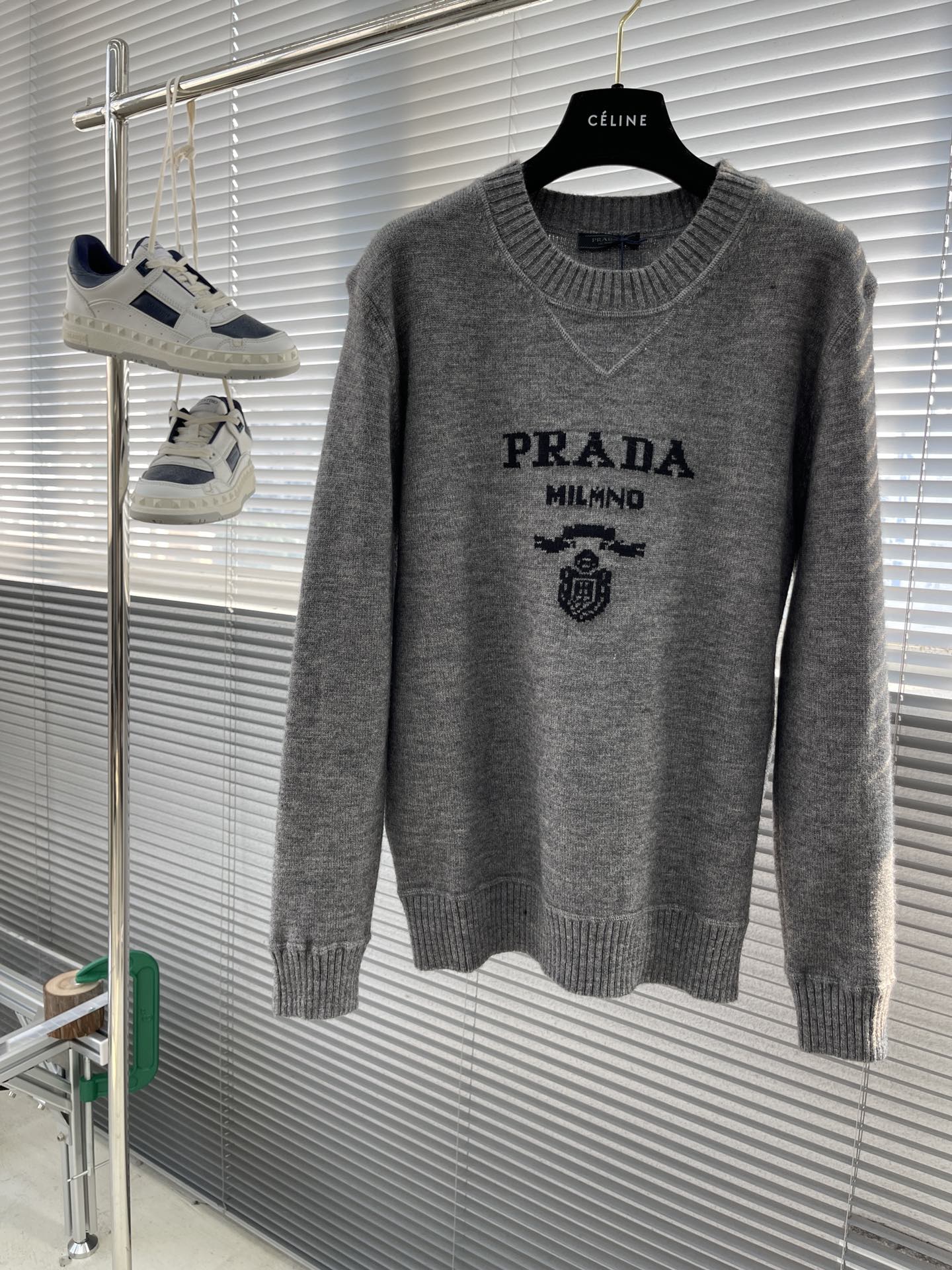 프라다 Prada 라운드 맨투맨