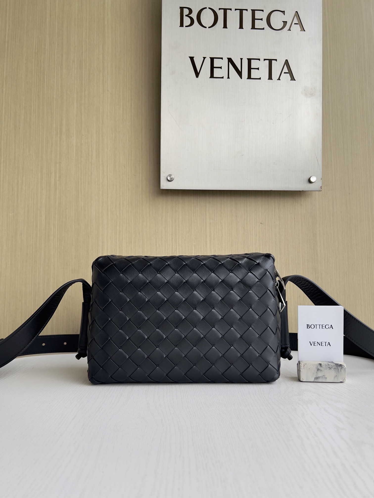 보테가 베네타 Bottega Veneta Loop 755774
