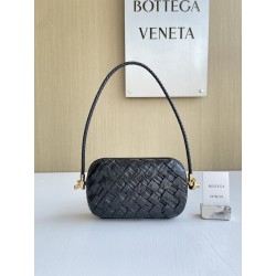 보테가베네타 Bottega Veneta Knot 숄더백 717623