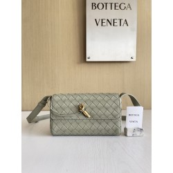 보테가 베네타 Bottega Veneta MINI Andiamo 크로스 백 755545