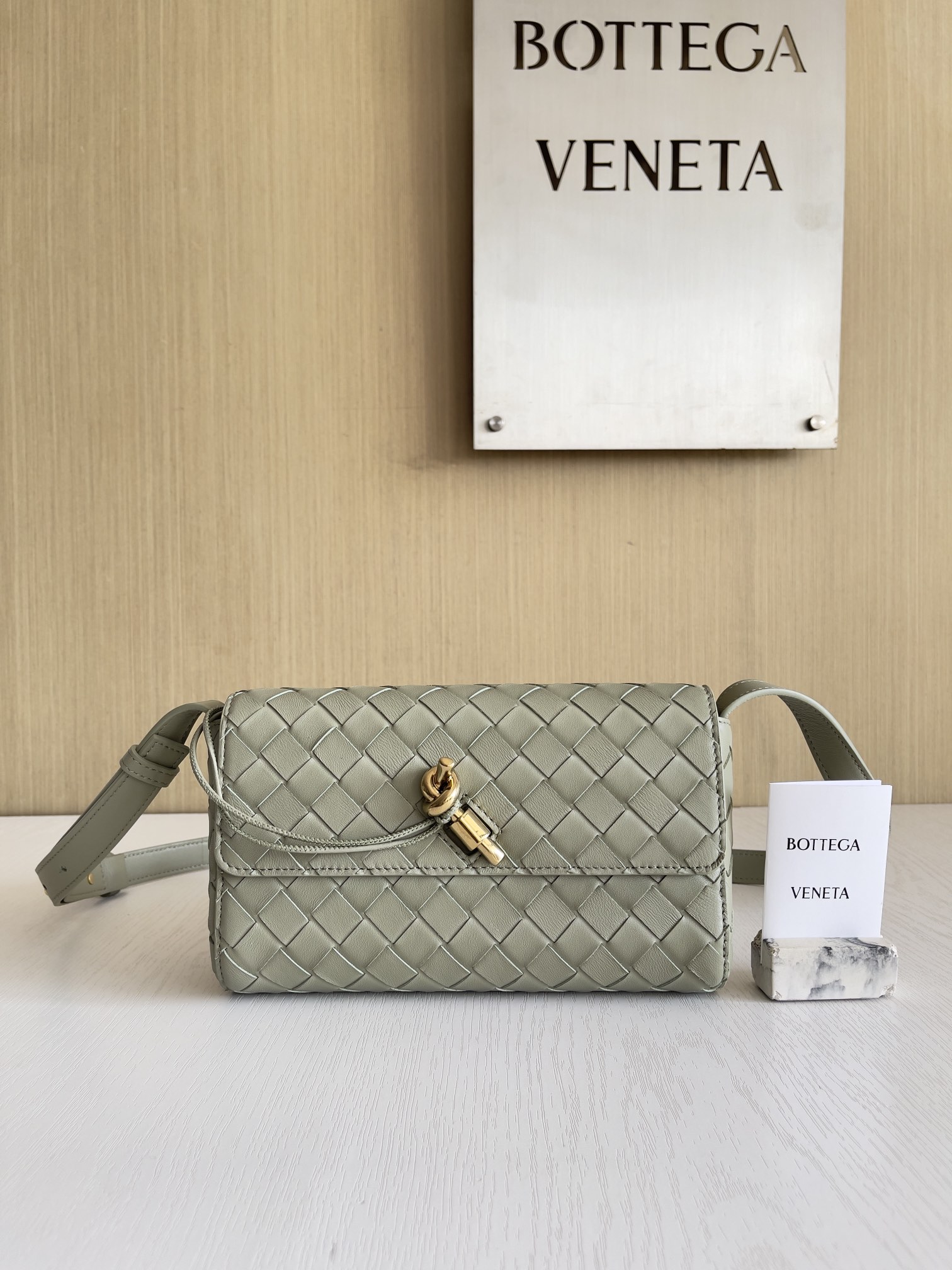 보테가 베네타 Bottega Veneta MINI Andiamo 크로스 백 755545
