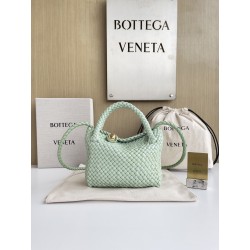 보테가 베네타 Bottega Veneta MINI Tosca 크로스 백 776755