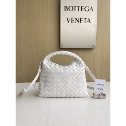 보테가 베네타 Bottega Veneta MINI Hop 크로스 백 777586