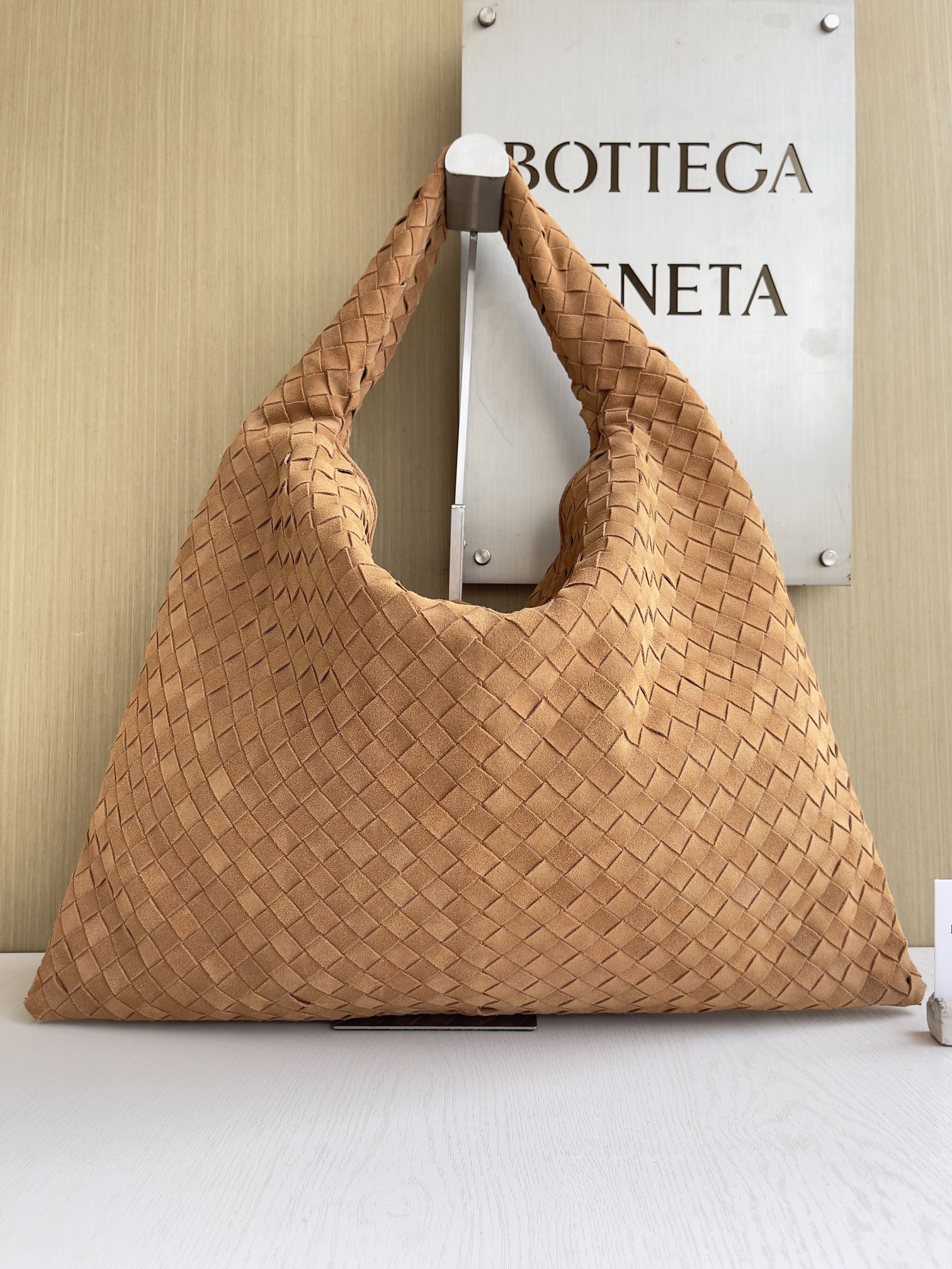 보테가베네타 Bottega Veneta Hop 763970