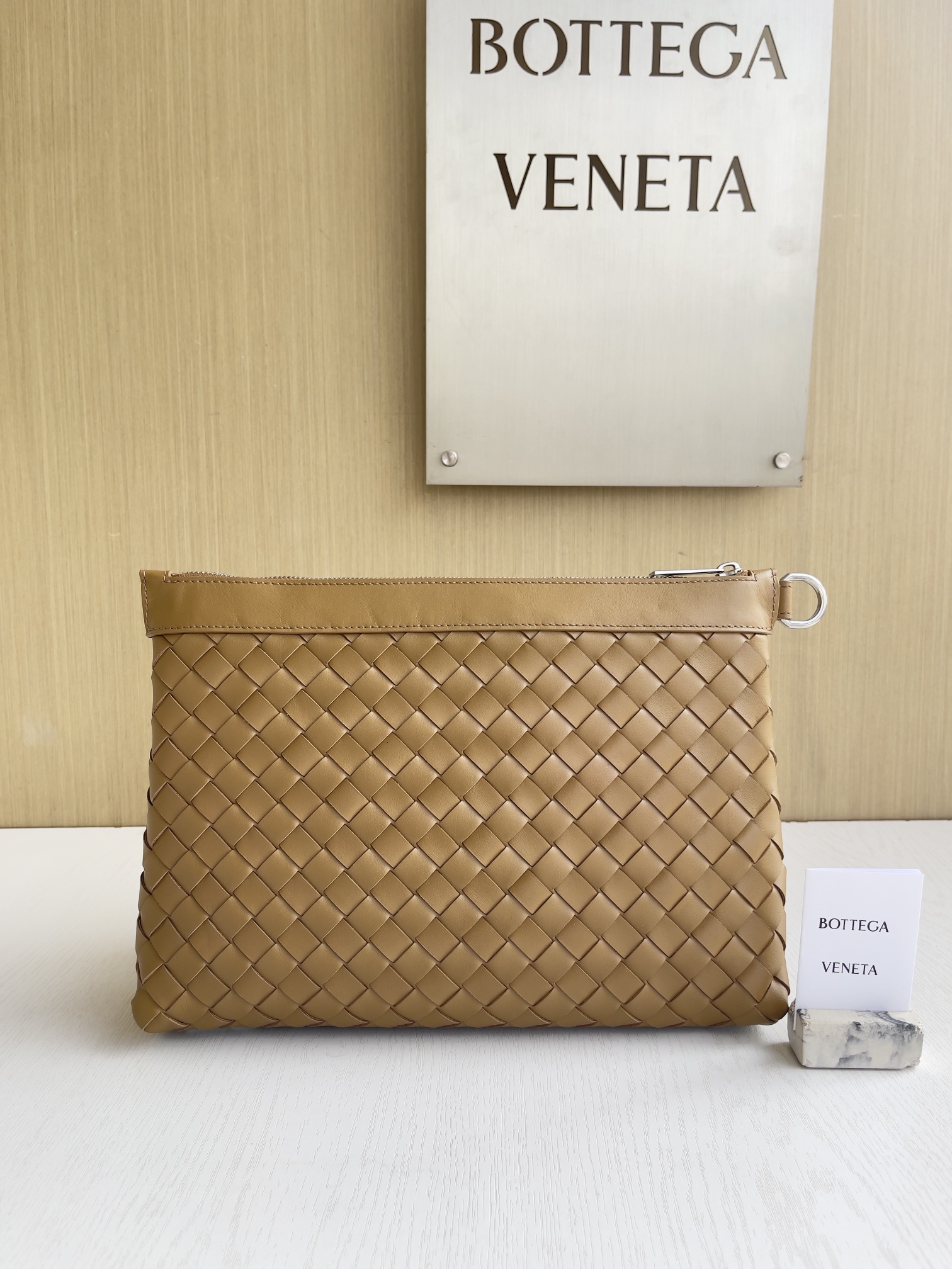 보테가베네타 Bottega Veneta Intrecciato 클러치 651852