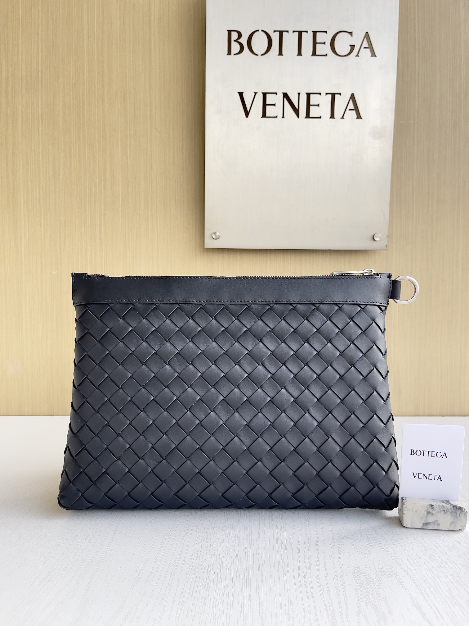 보테가베네타 Bottega Veneta Intrecciato 클러치 651852