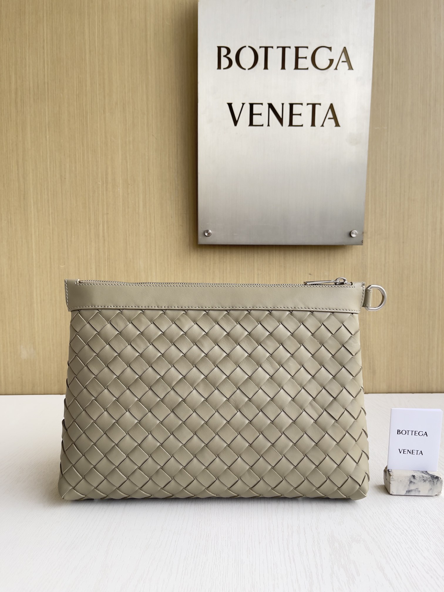 보테가베네타 Bottega Veneta Intrecciato 클러치 651852