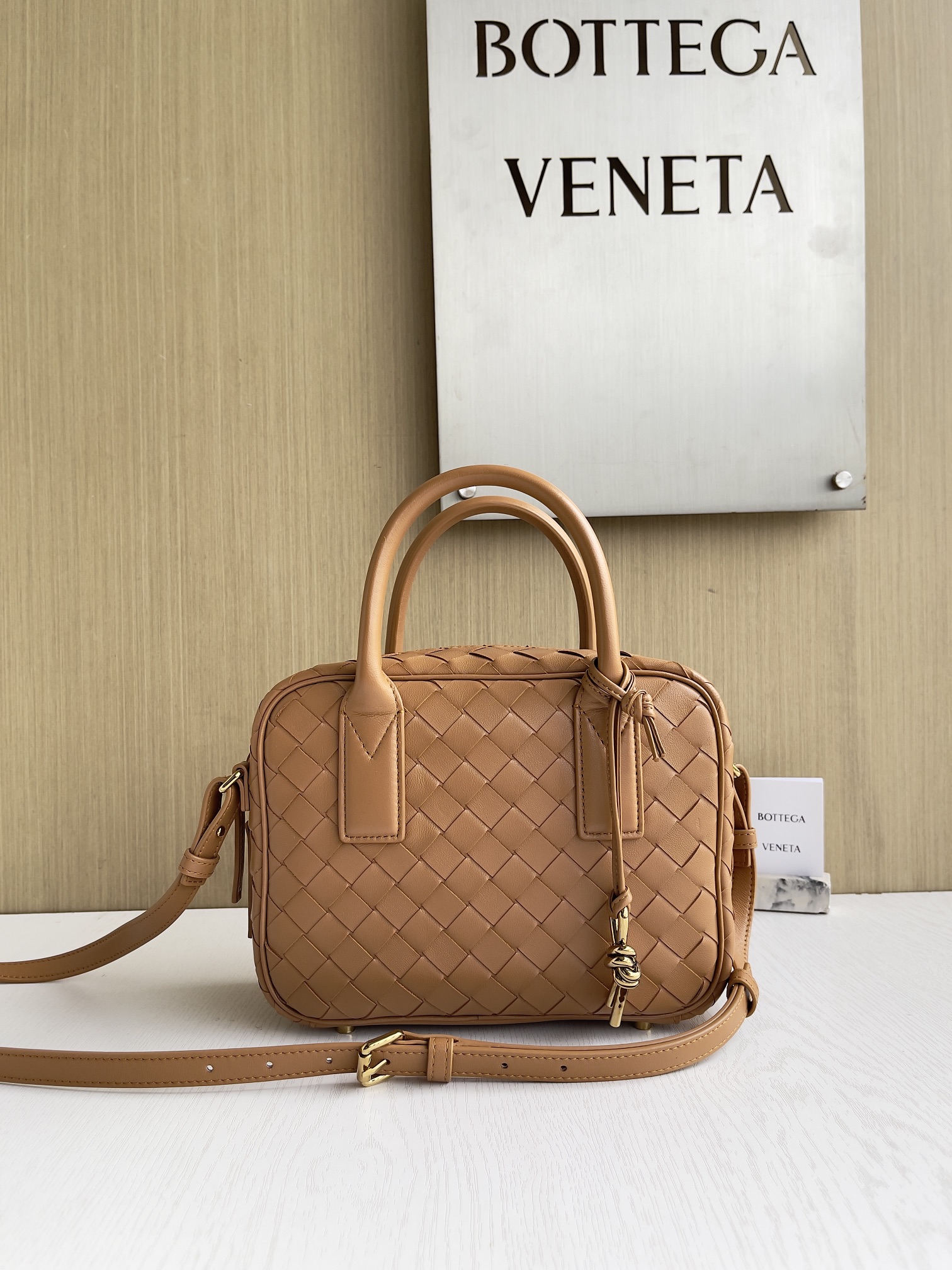 보테가베네타 Bottega Veneta Getaway 776736 23.5cm