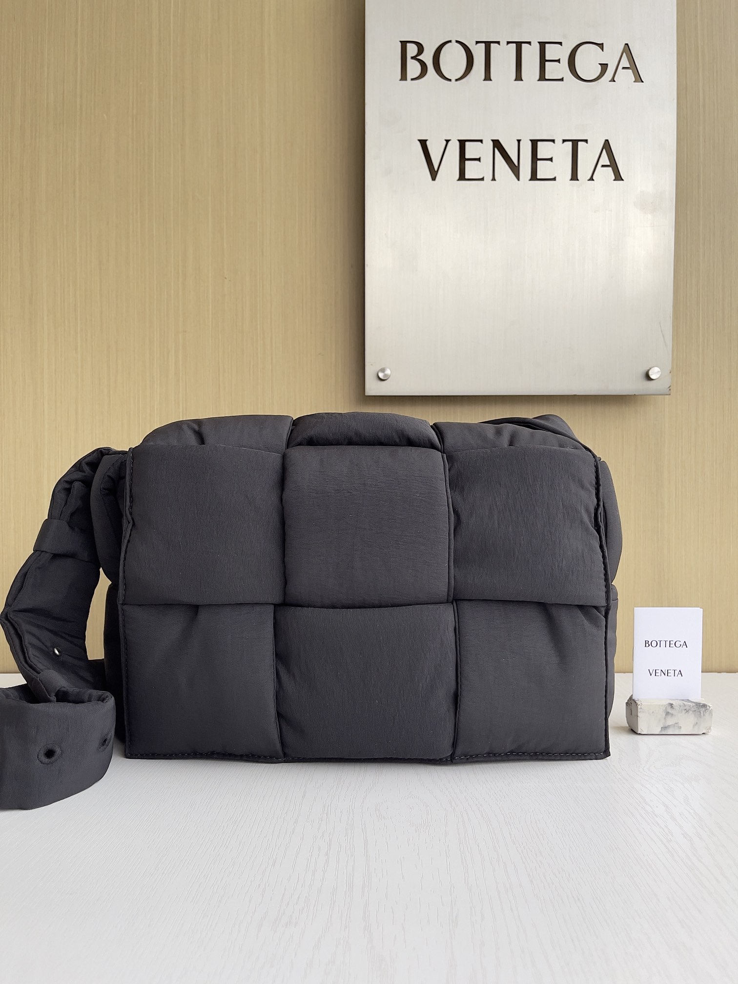 보테가 베네타 Bottega Veneta Cassette 743623