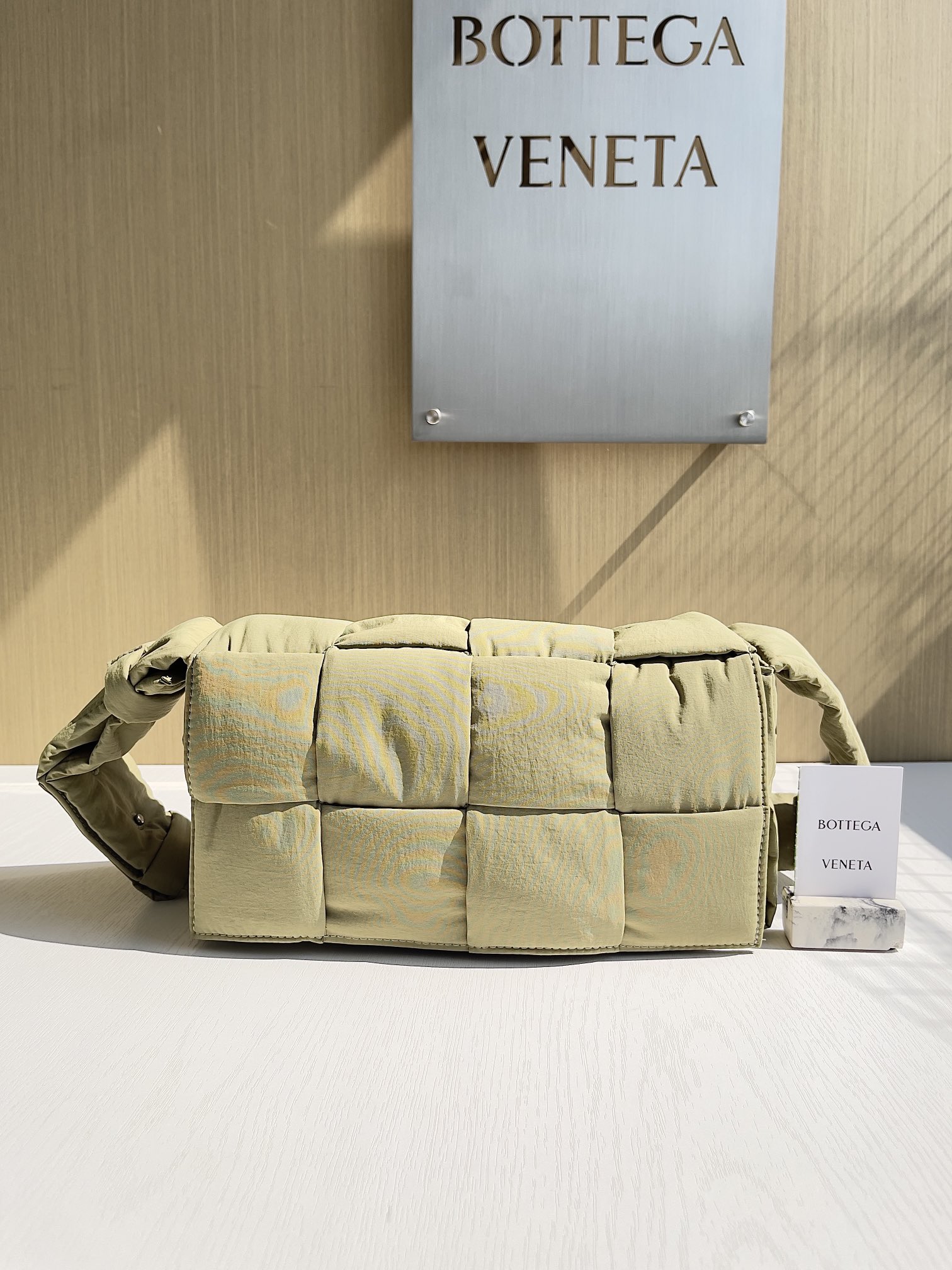 보테가 베네타 Bottega Veneta Cassette 크로스 백 628951