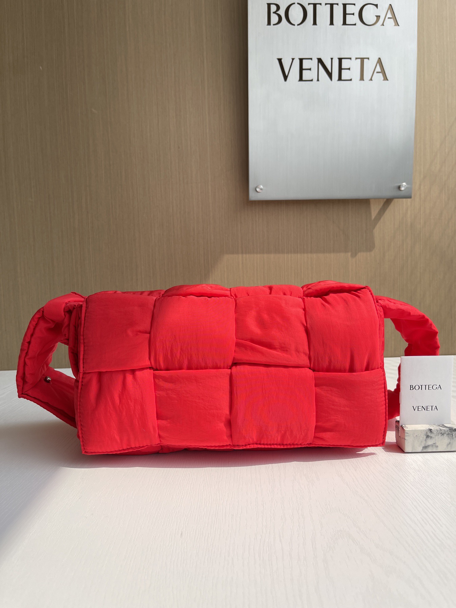 보테가 베네타 Bottega Veneta Cassette 크로스 백 628951