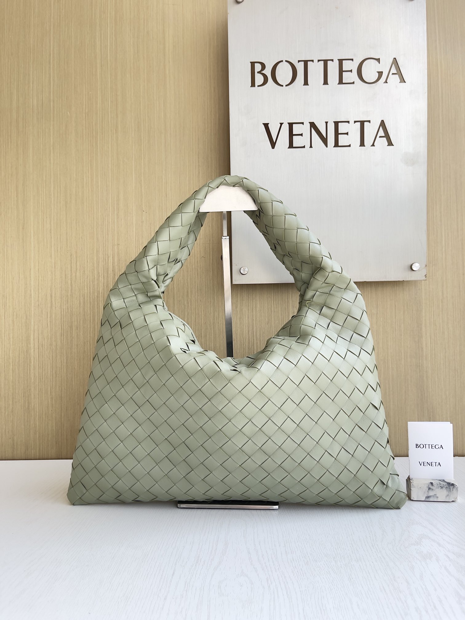 보테가베네타 Bottega Veneta Hop 탑 핸들백 763966