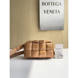 보테가베네타 Bottega Veneta 미니백 710075