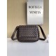 보테가 베네타 Bottega Veneta Cobble Messenger 크로스 백 755659