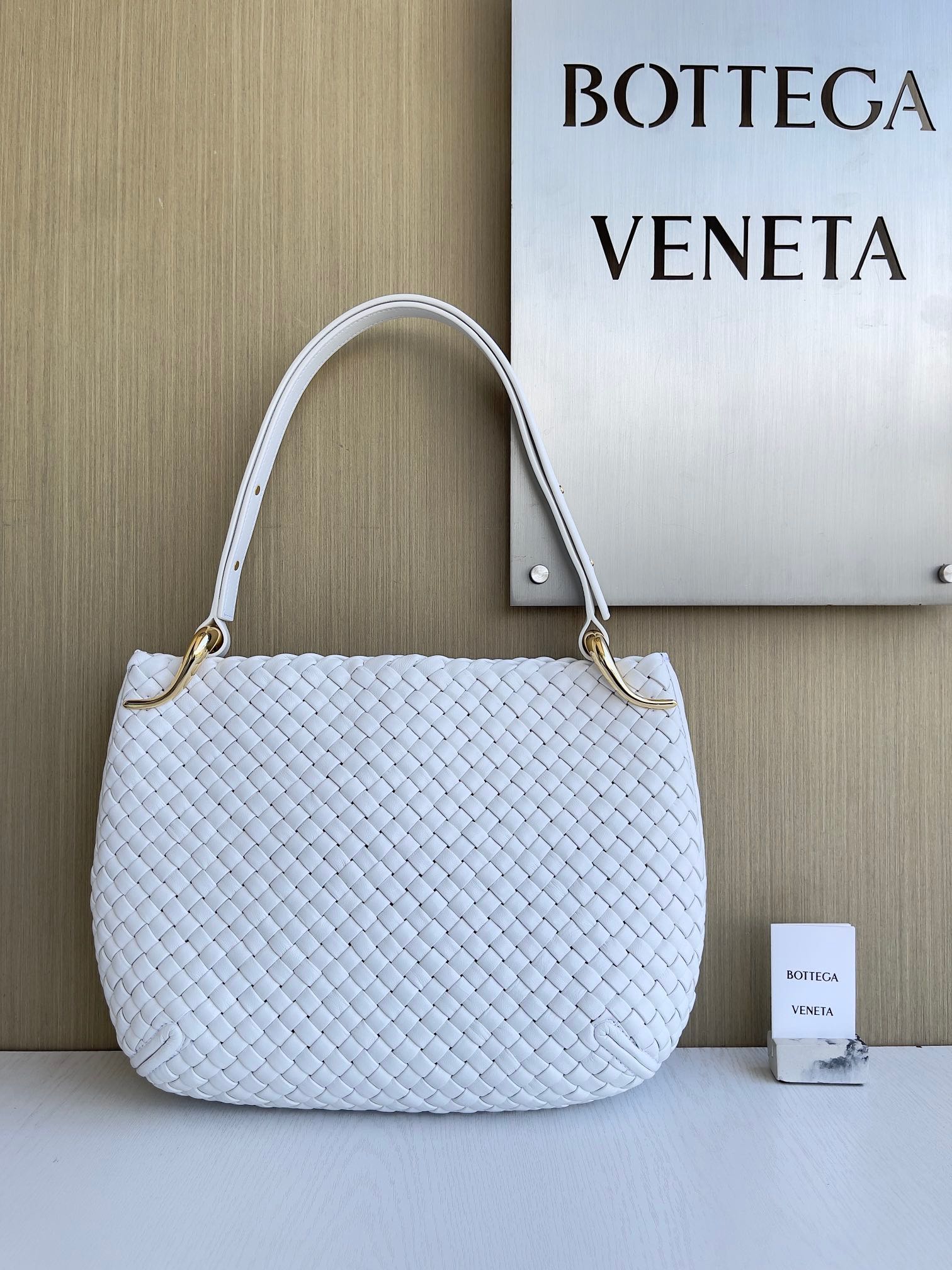보테가베네타 Bottega Veneta Clicker 730969