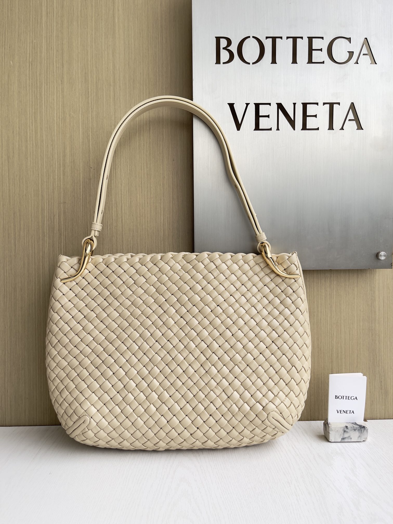 보테가베네타 Bottega Veneta Clicker 730969