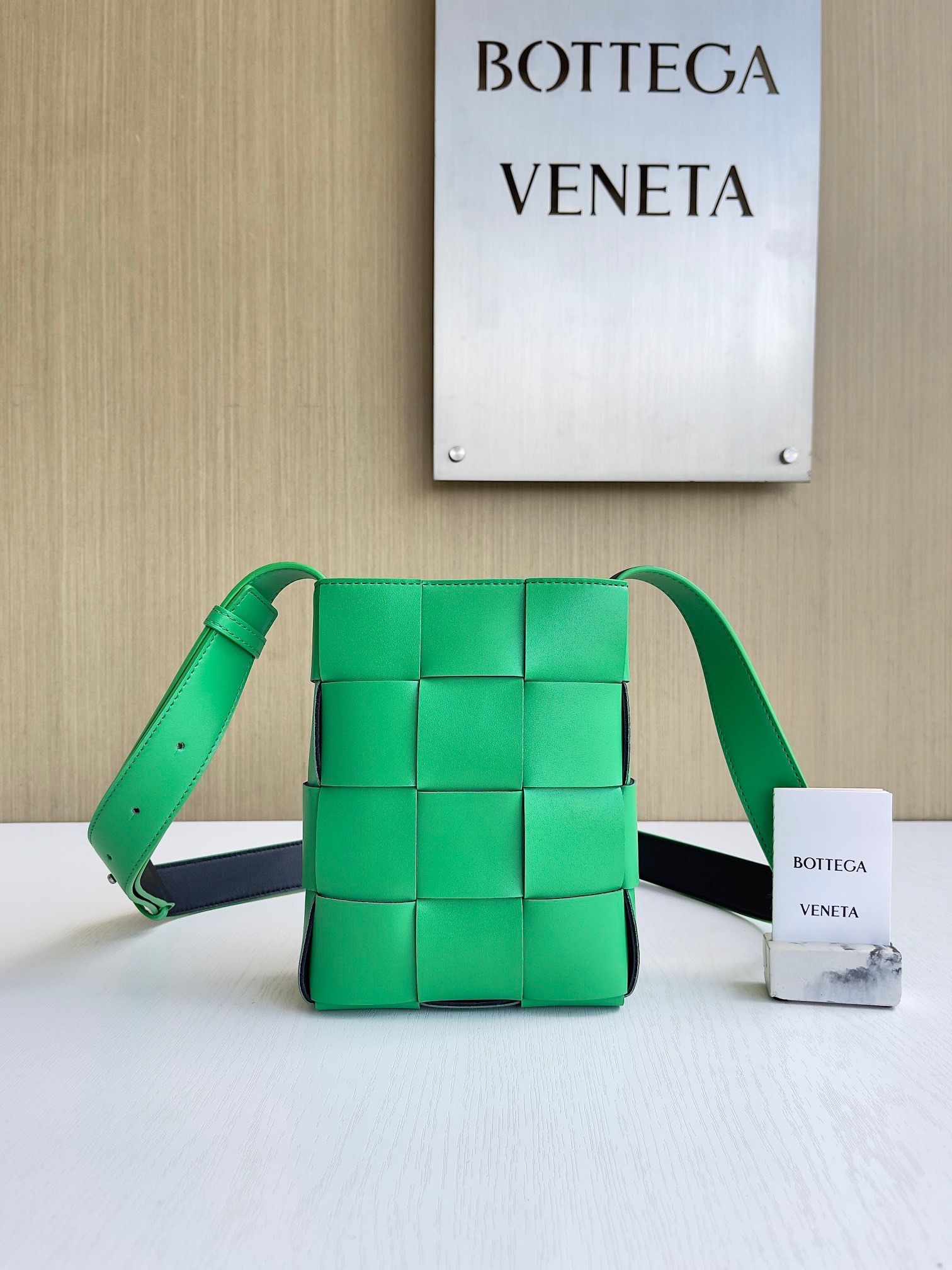 보테가베네타 Bottega Veneta 버킷 백 729298