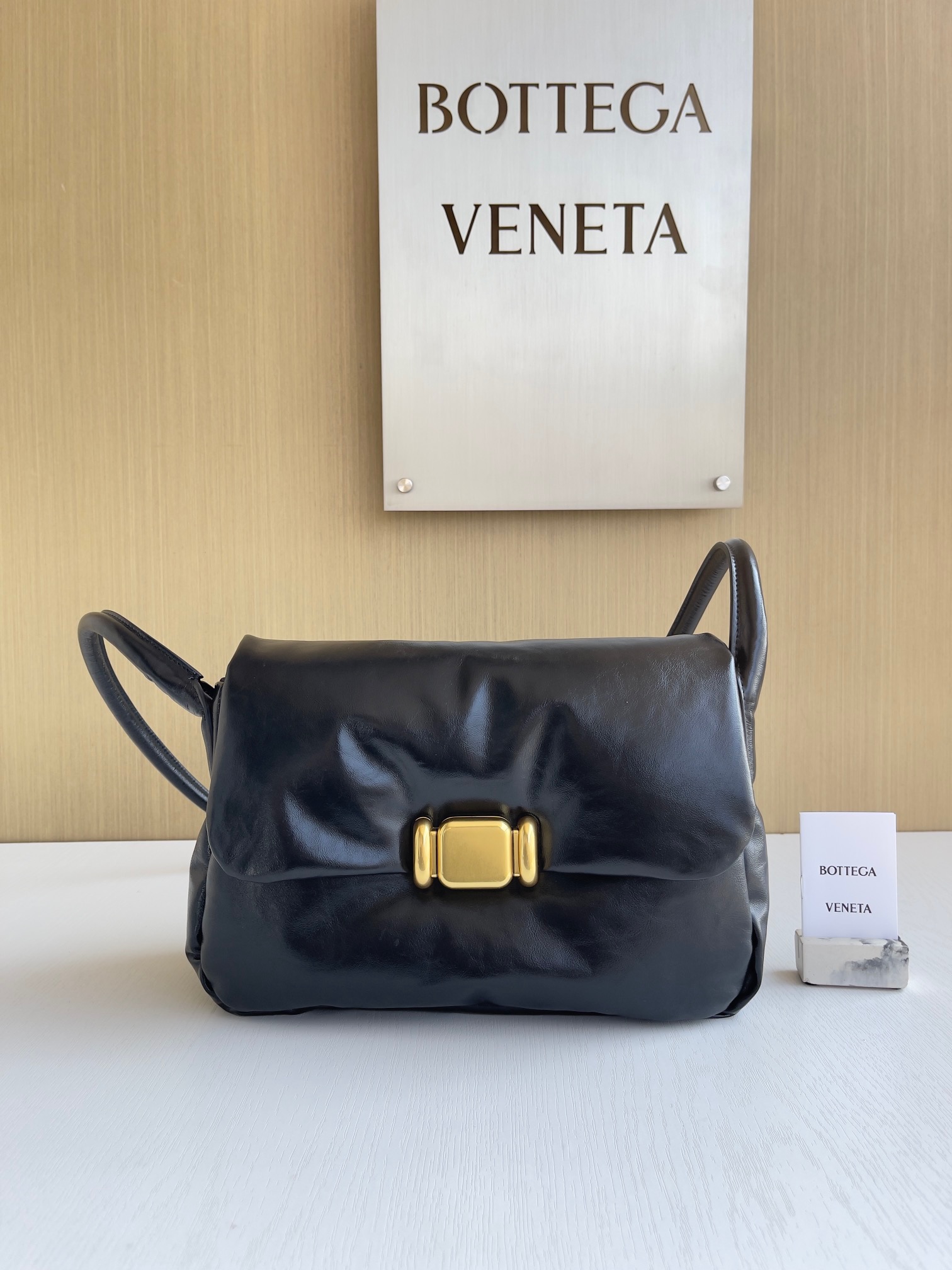보테가 베네타 Bottega Veneta 크로스 백 717237