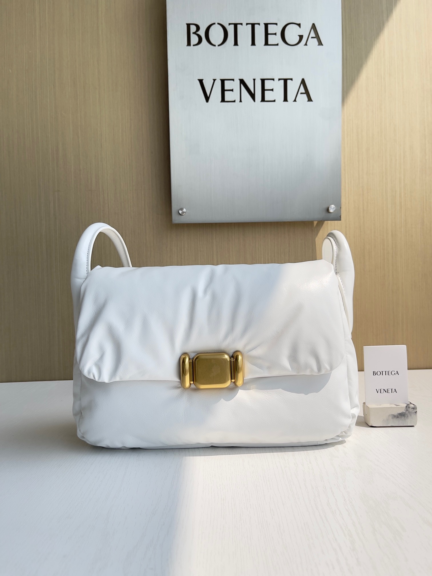 보테가 베네타 Bottega Veneta 크로스 백 717237