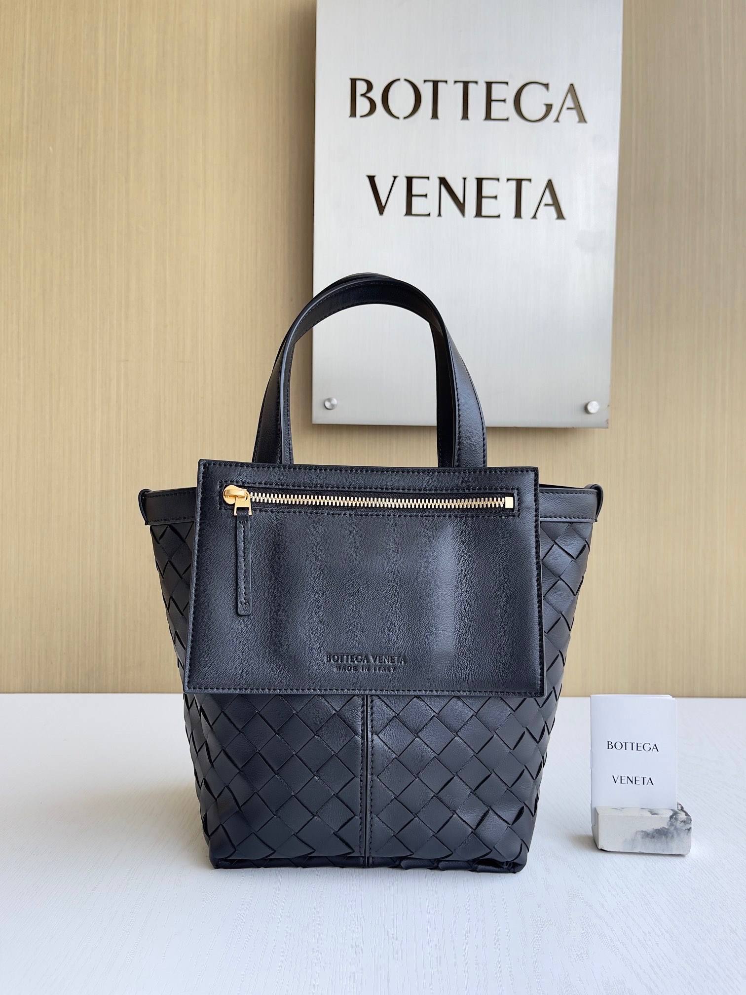 보테가베네타 Bottega Veneta Flip Flap 754916
