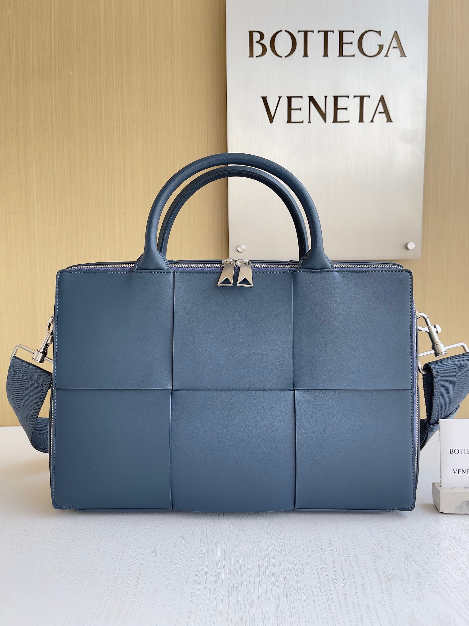 보테가베네타 Bottega Veneta 서류가방 680120