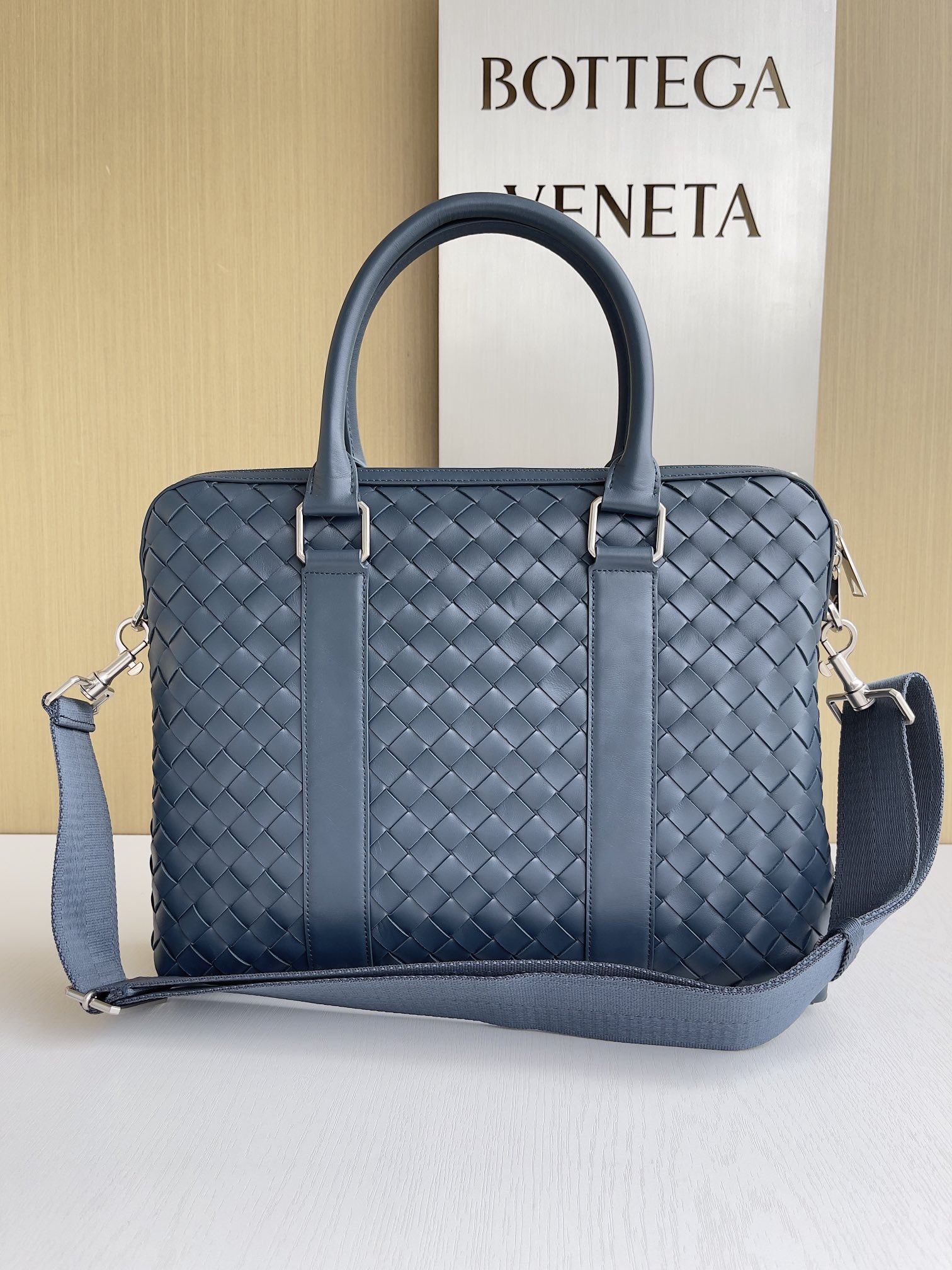 보테가베네타 Bottega Veneta Intrecciato 서류가방 690702