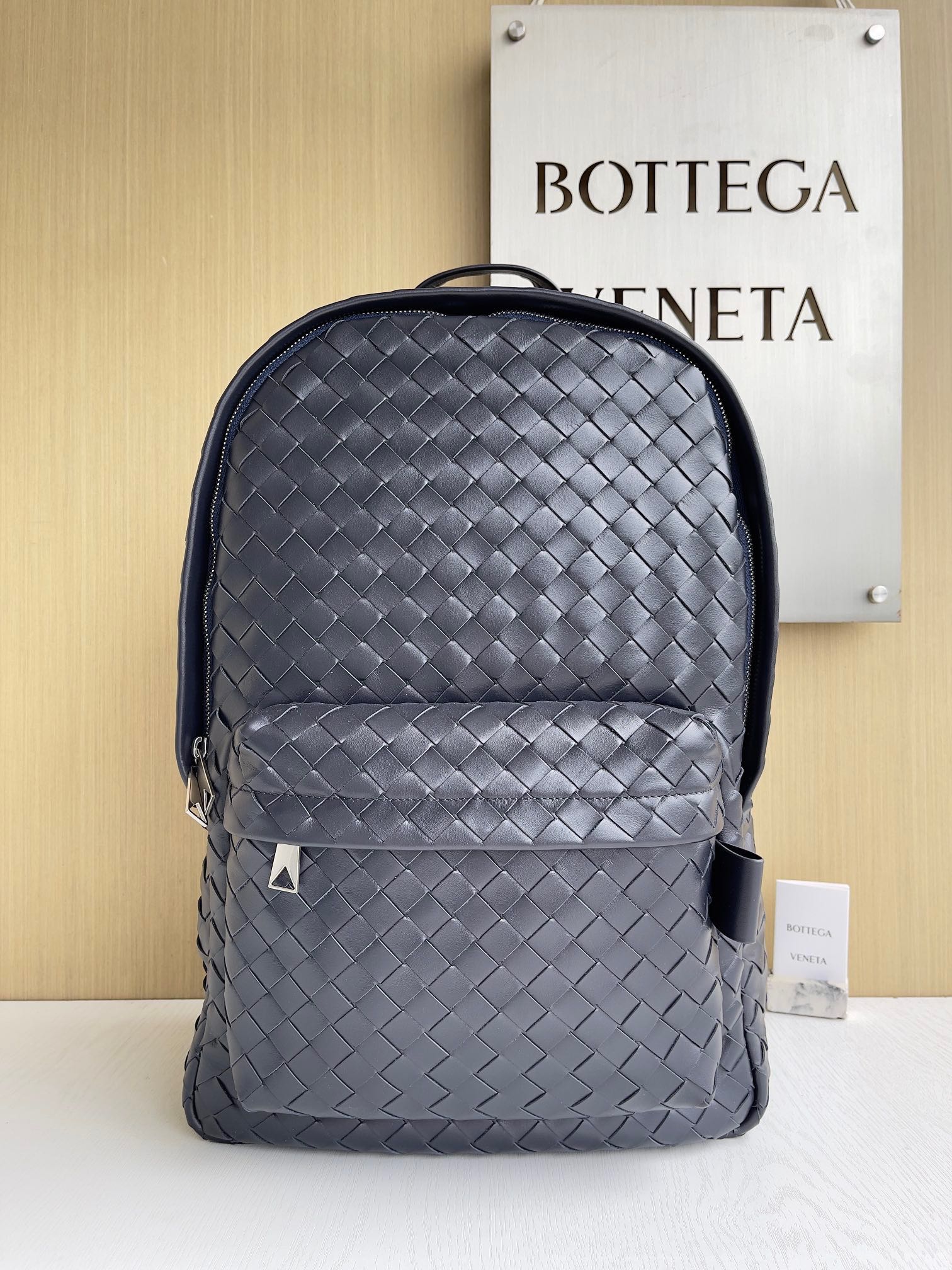 보테가베네타 Bottega Veneta Intrecciato 백팩 730728